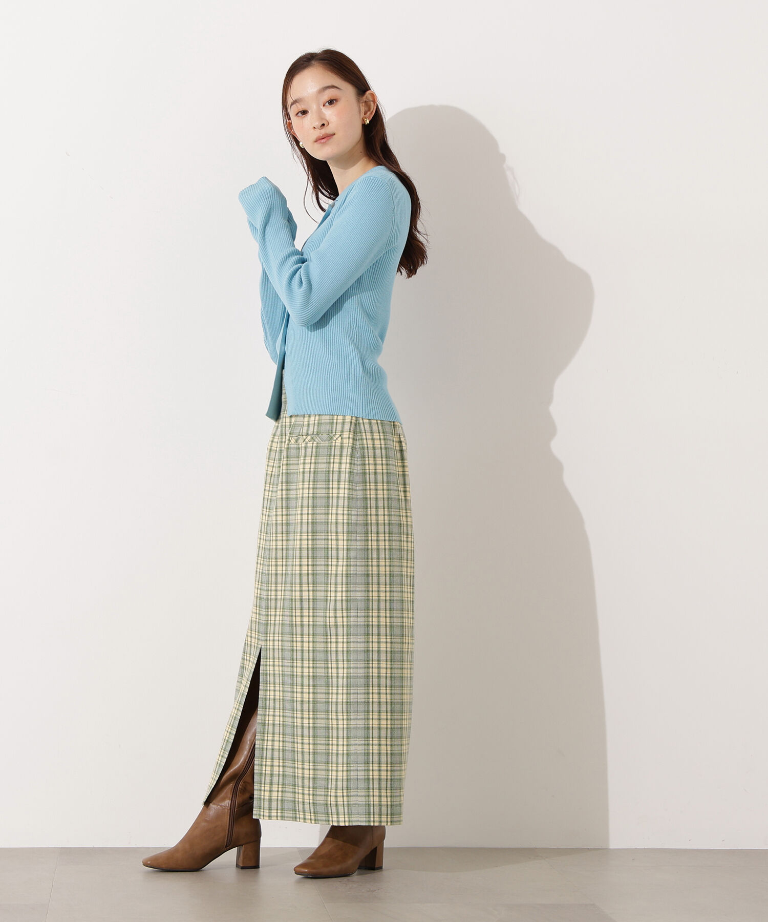  「ﾊｲｳｴｽﾄﾁｪｯｸﾅﾛｰｽｶｰﾄ《ﾌﾞﾗｳﾝ系:LUMINE･LUCUA･official s」|スカート|