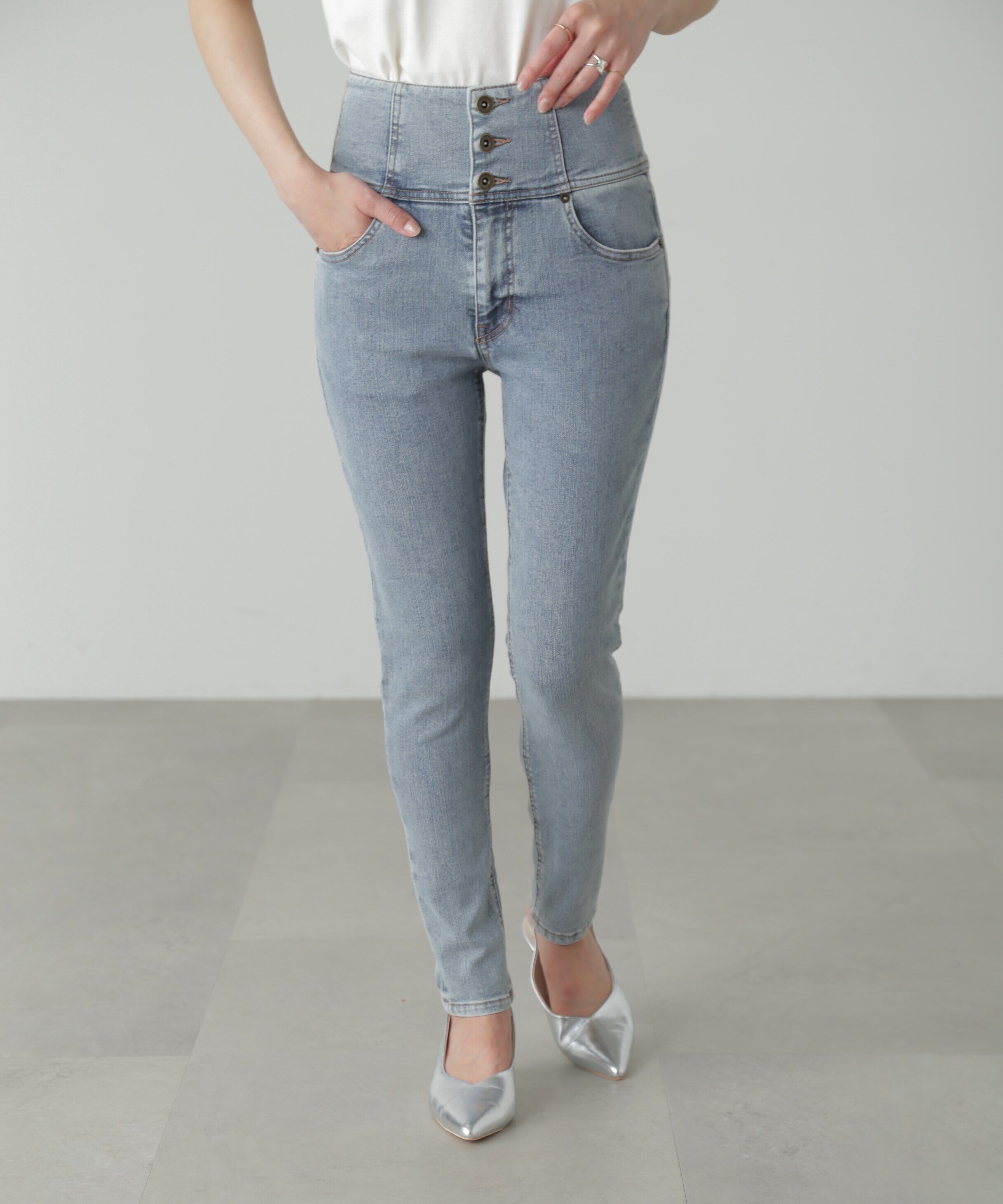  「ハイウエストボタンフライスキニーデニムパンツ」|その他|