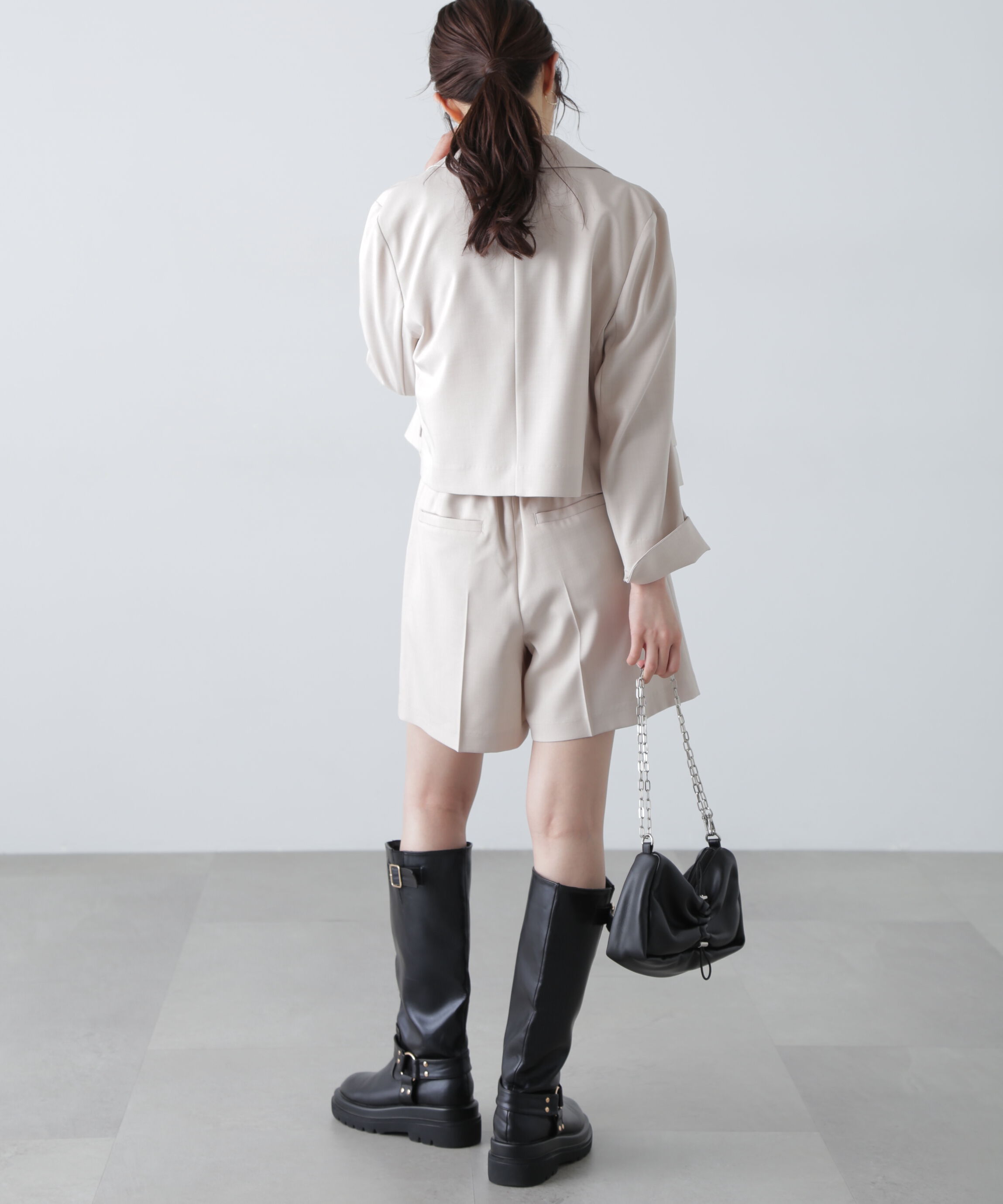  「梳毛調合繊ベルト付きタックショートパンツ」|その他|