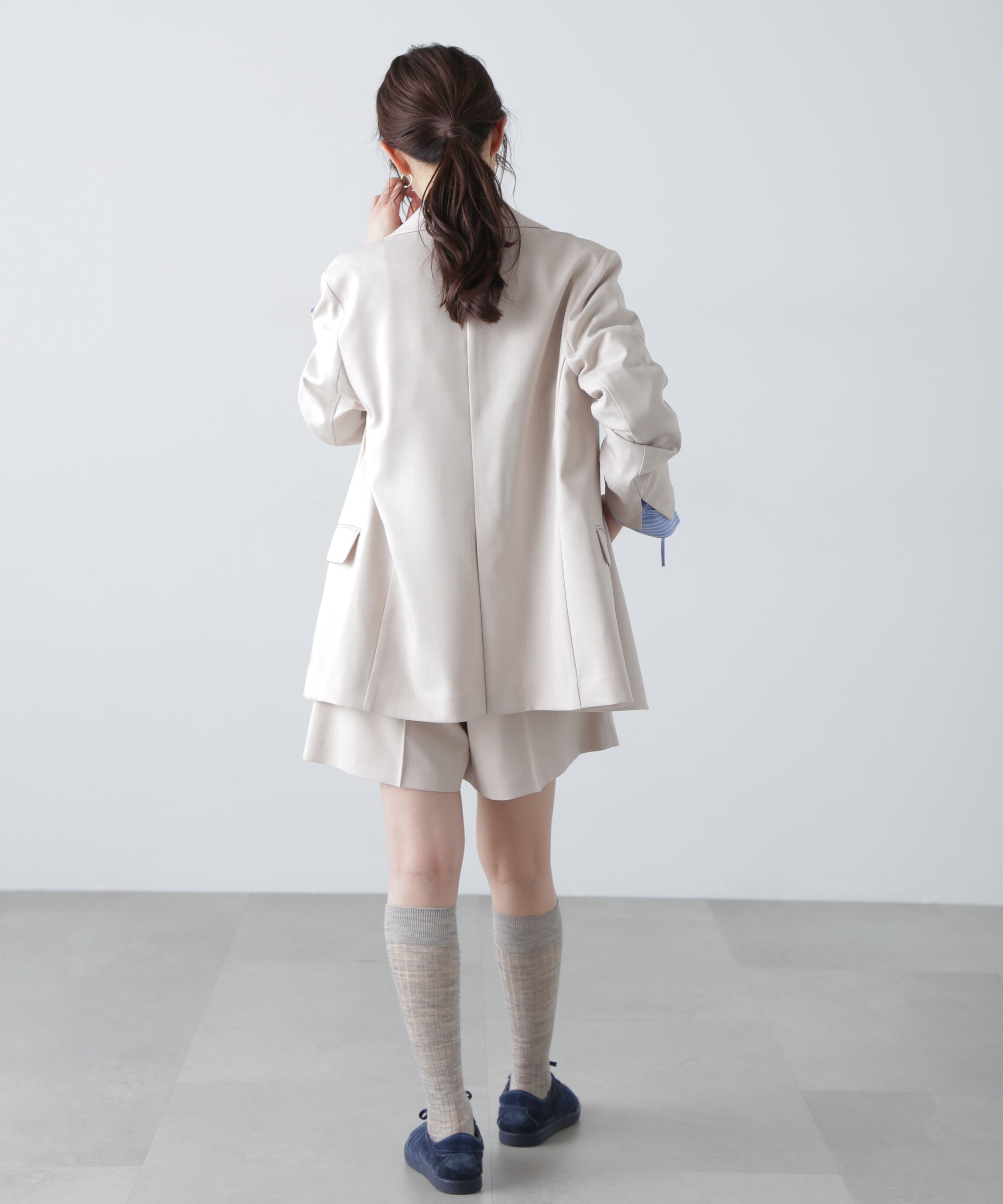  「梳毛調合繊ベルト付きタックショートパンツ」|その他|