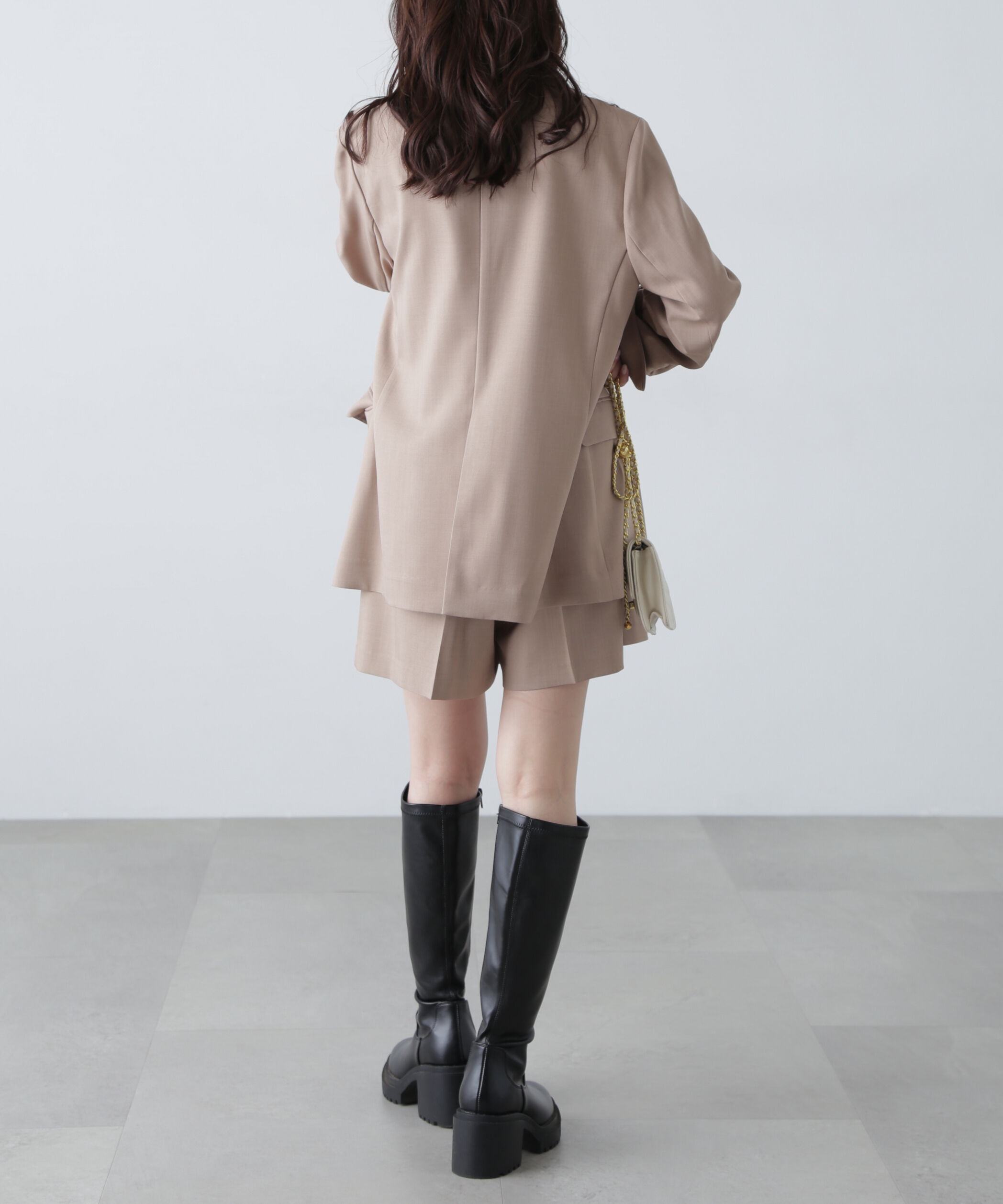  「梳毛調合繊ベルト付きタックショートパンツ」|その他|