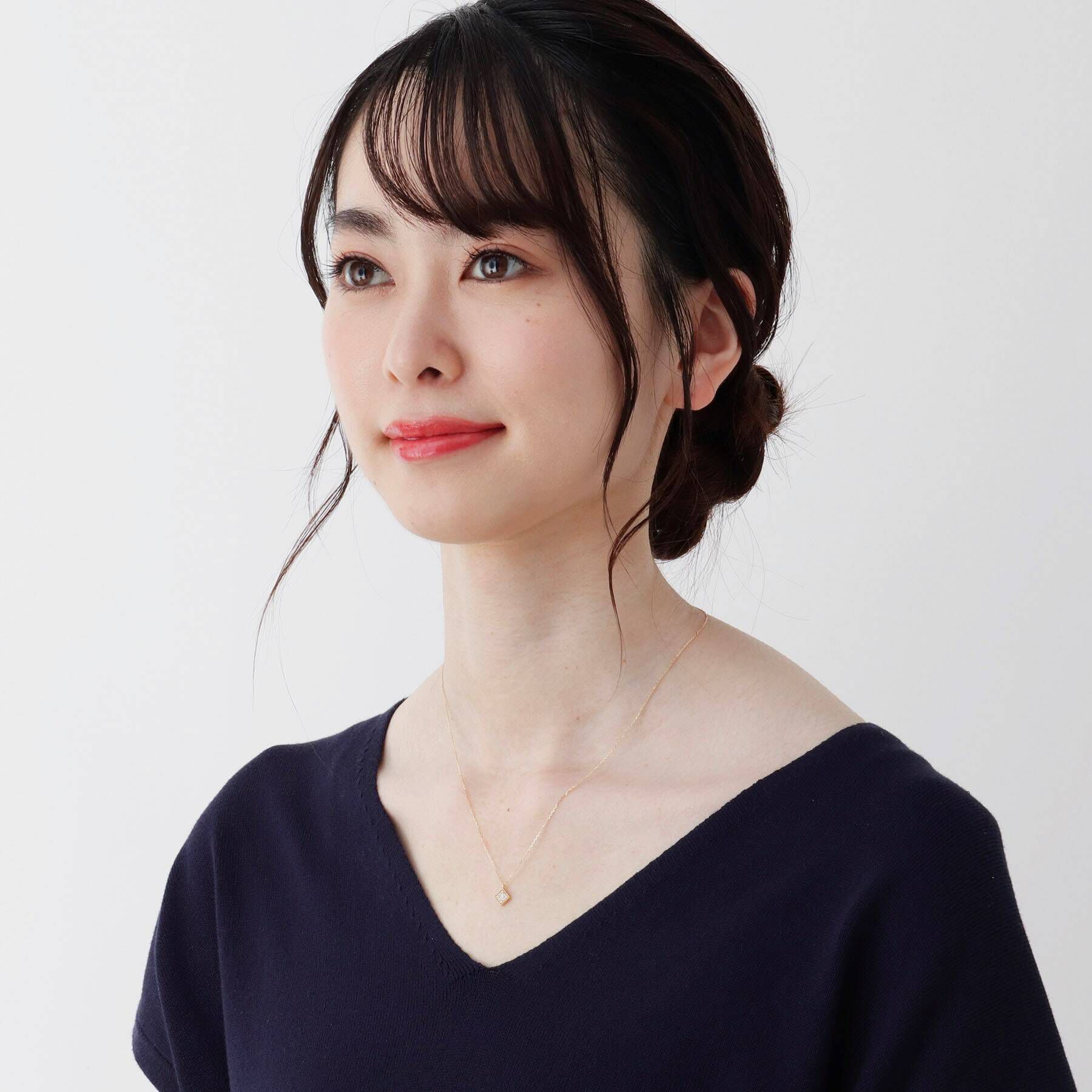 COCOSHNIK「K10ダイヤモンド バゲットカット1石パヴェ スクエアネックレス」|ネックレス|