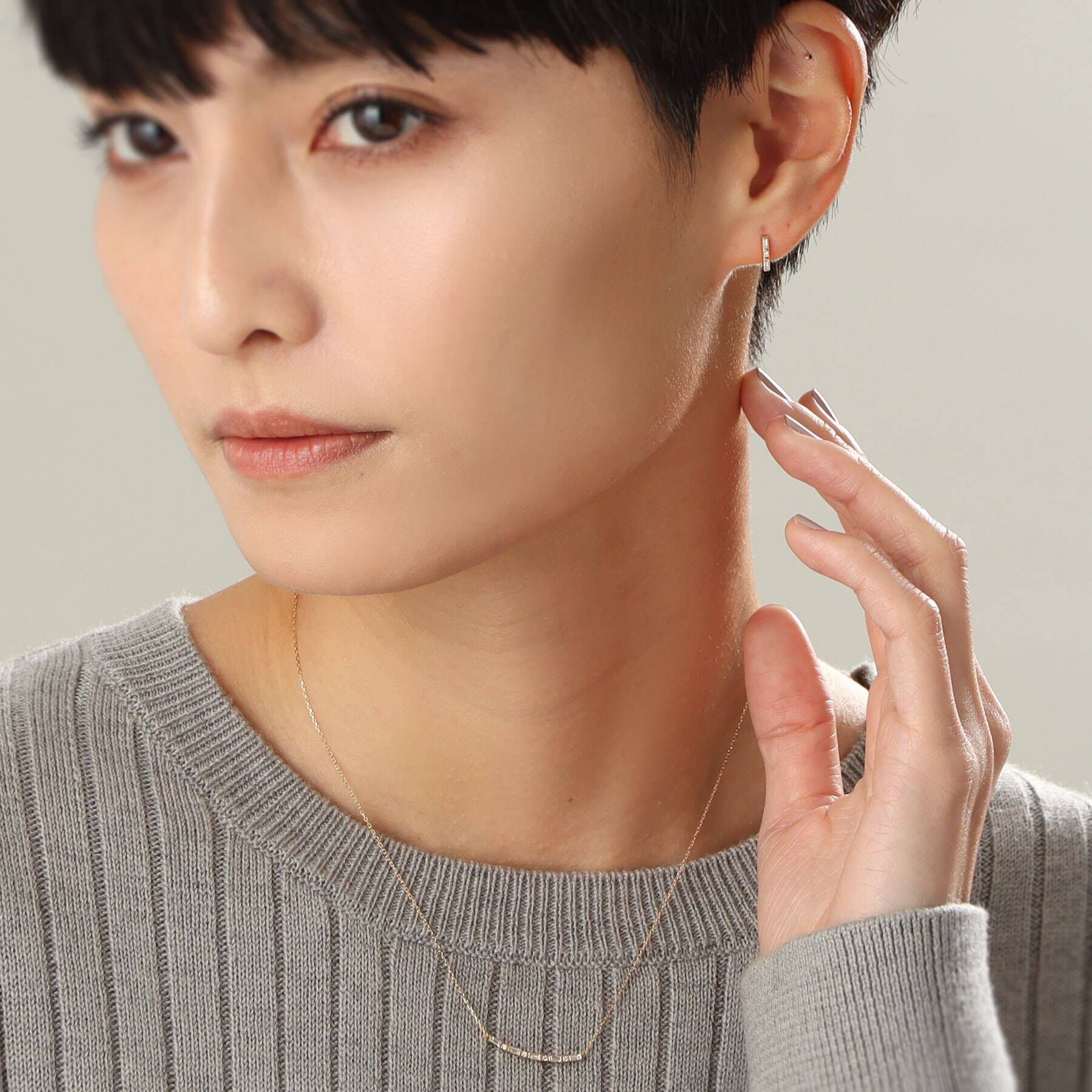COCOSHNIK「K18ダイヤモンド バゲットカット アーチネックレス」|ネックレス|