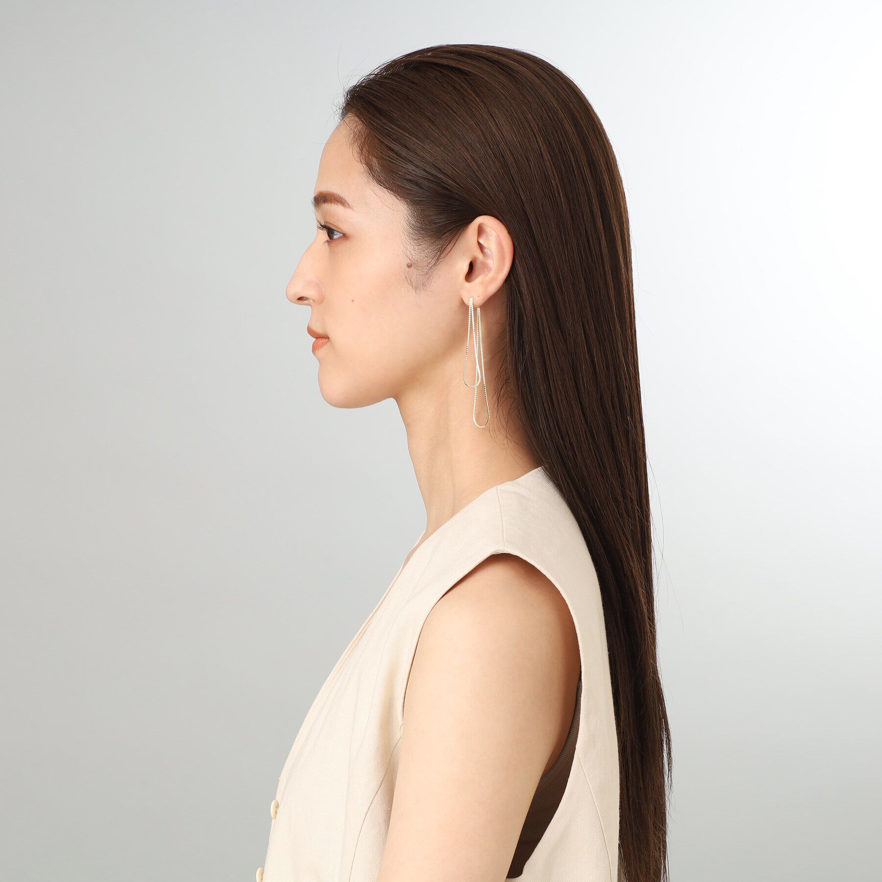 COCOSHNIK「K10ベネチアンフラットチェーンドレープ前後 スタッドピアス大」|ピアス|