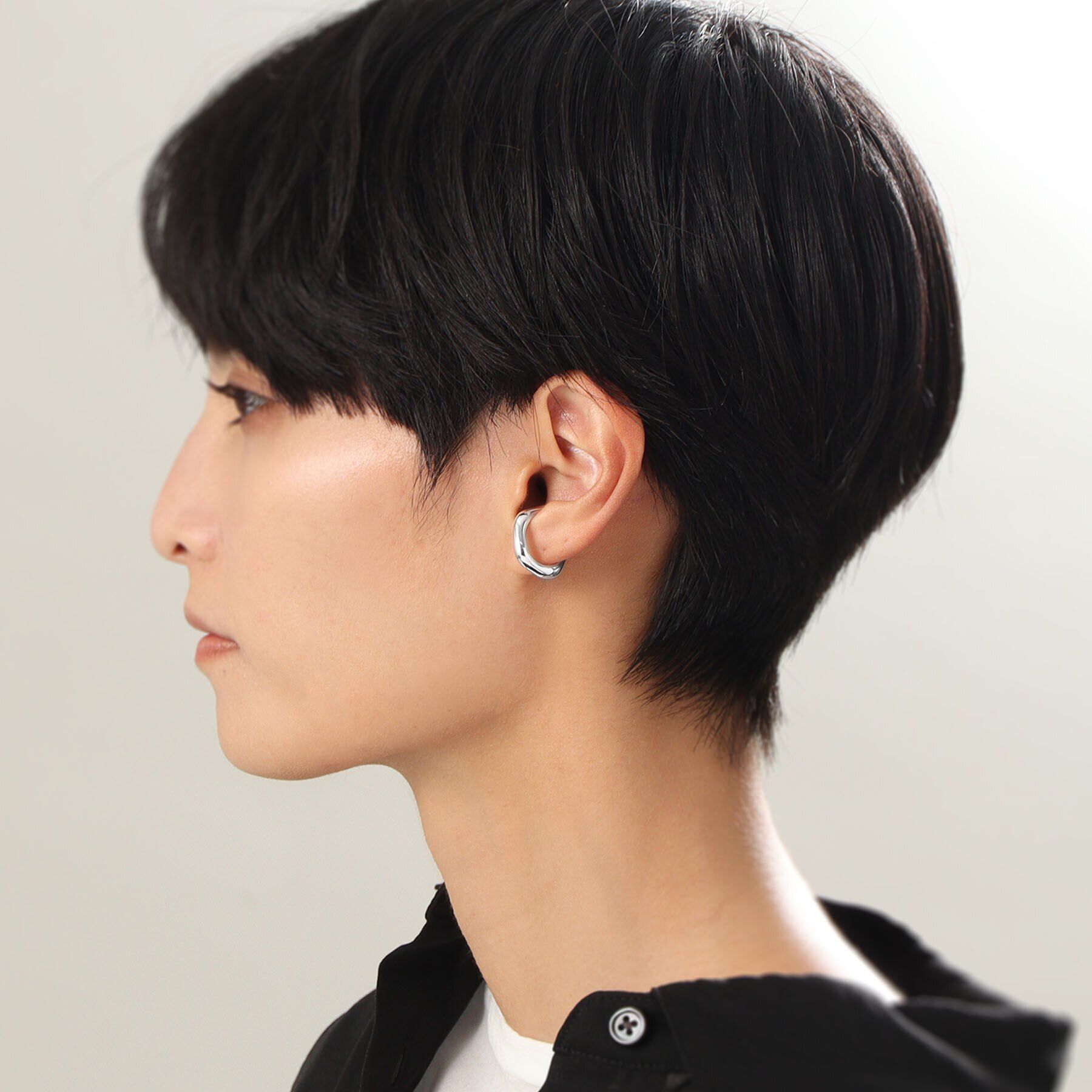 COCOSHNIK ONKITSCH「シルバー ニュアンスイヤーカフ」|イヤリング|