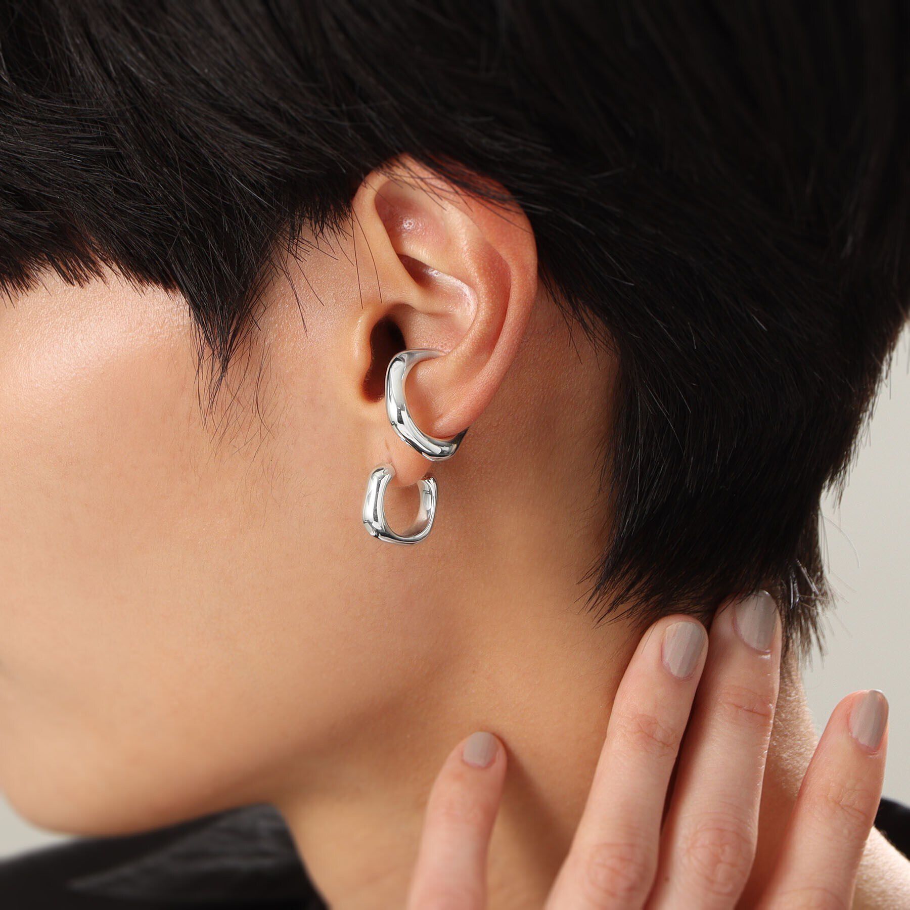 COCOSHNIK ONKITSCH「シルバー ニュアンスイヤーカフ」|イヤリング|