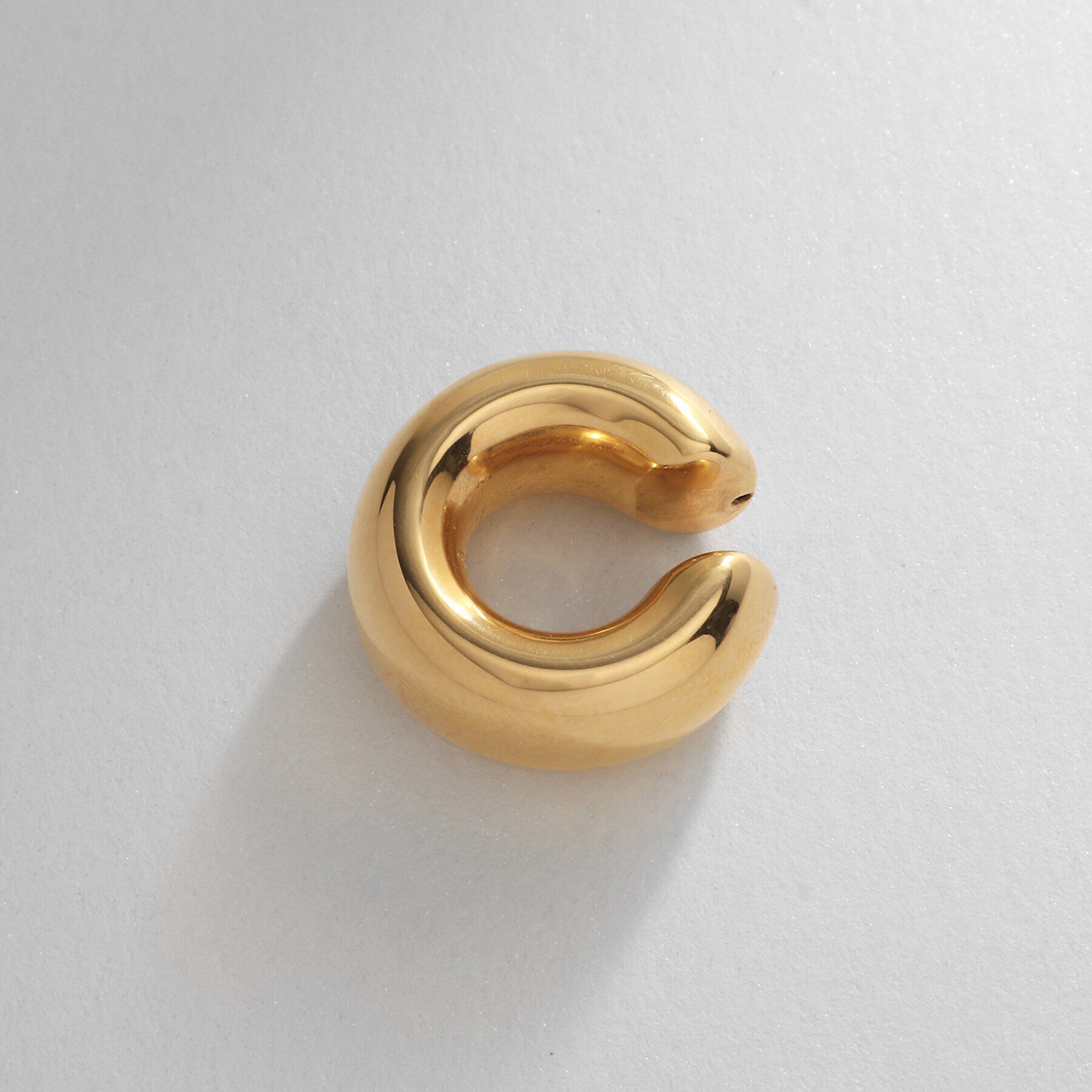 COCOSHNIK ONKITSCH「シルバー ホロウイヤーカフ ワイドフープ GP」|イヤリング|