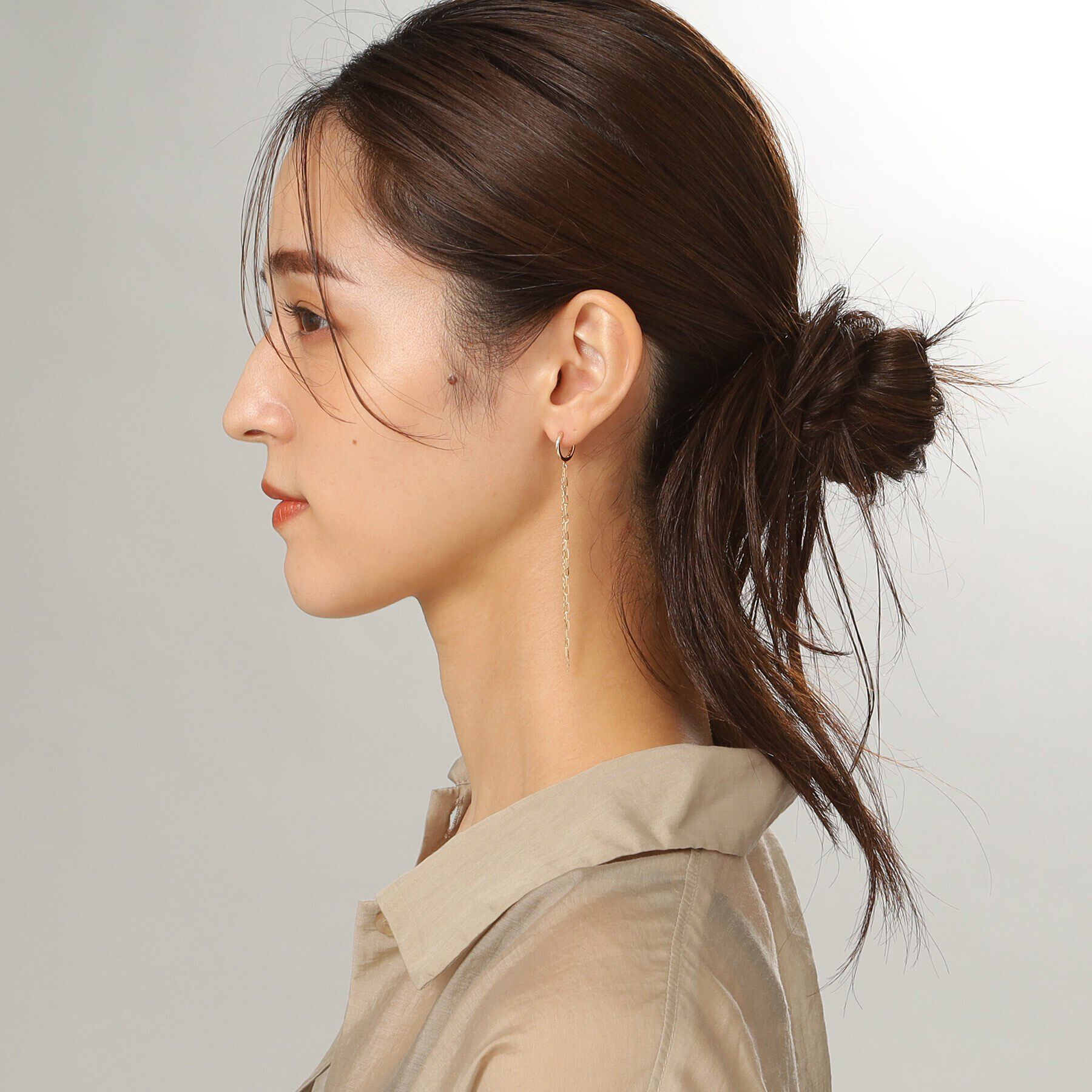 COCOSHNIK「K10フリンジチェーン中折れ フープピアス」|ピアス|
