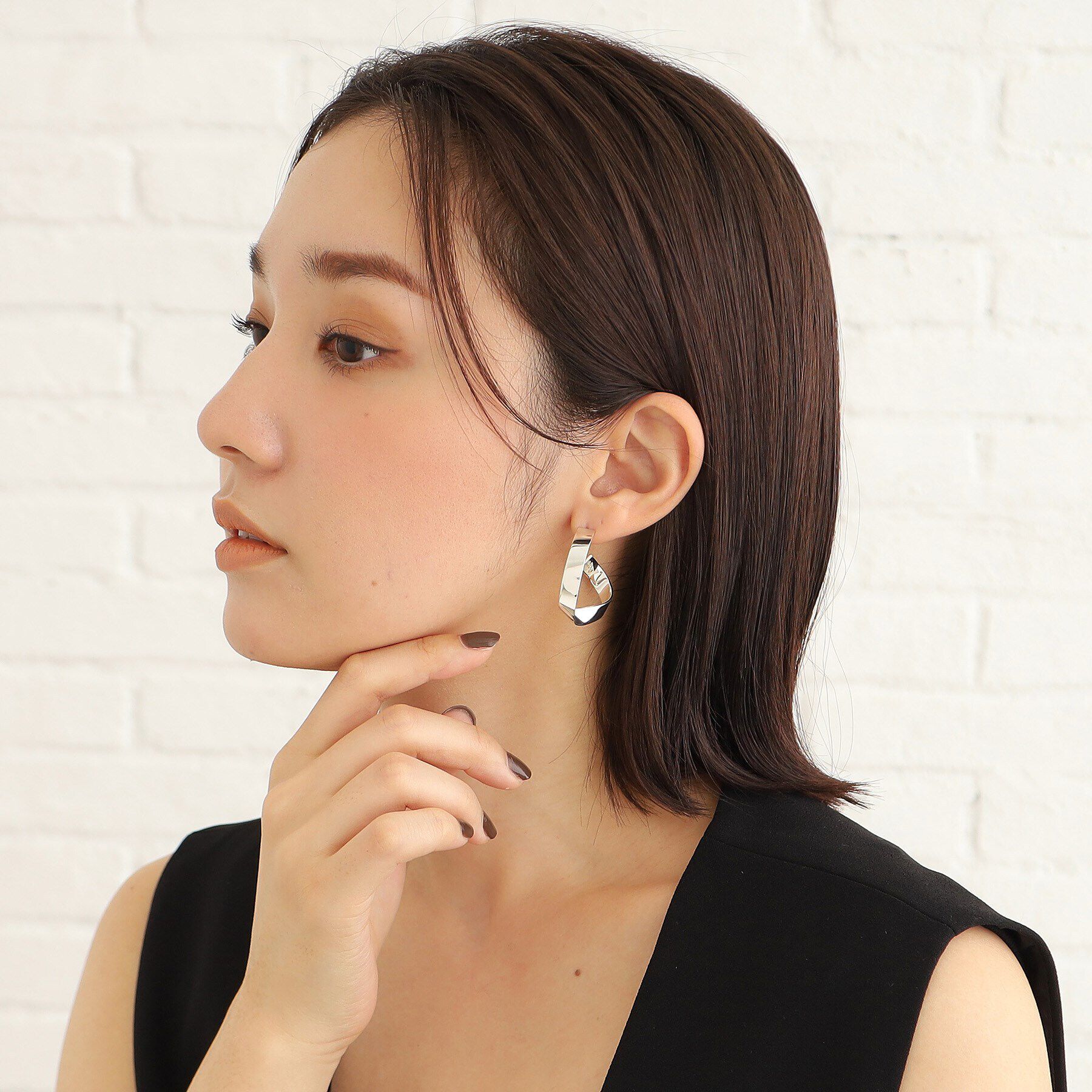 COCOSHNIK ONKITSCH「シルバー フォールディングピアス ストリーム」|ピアス|