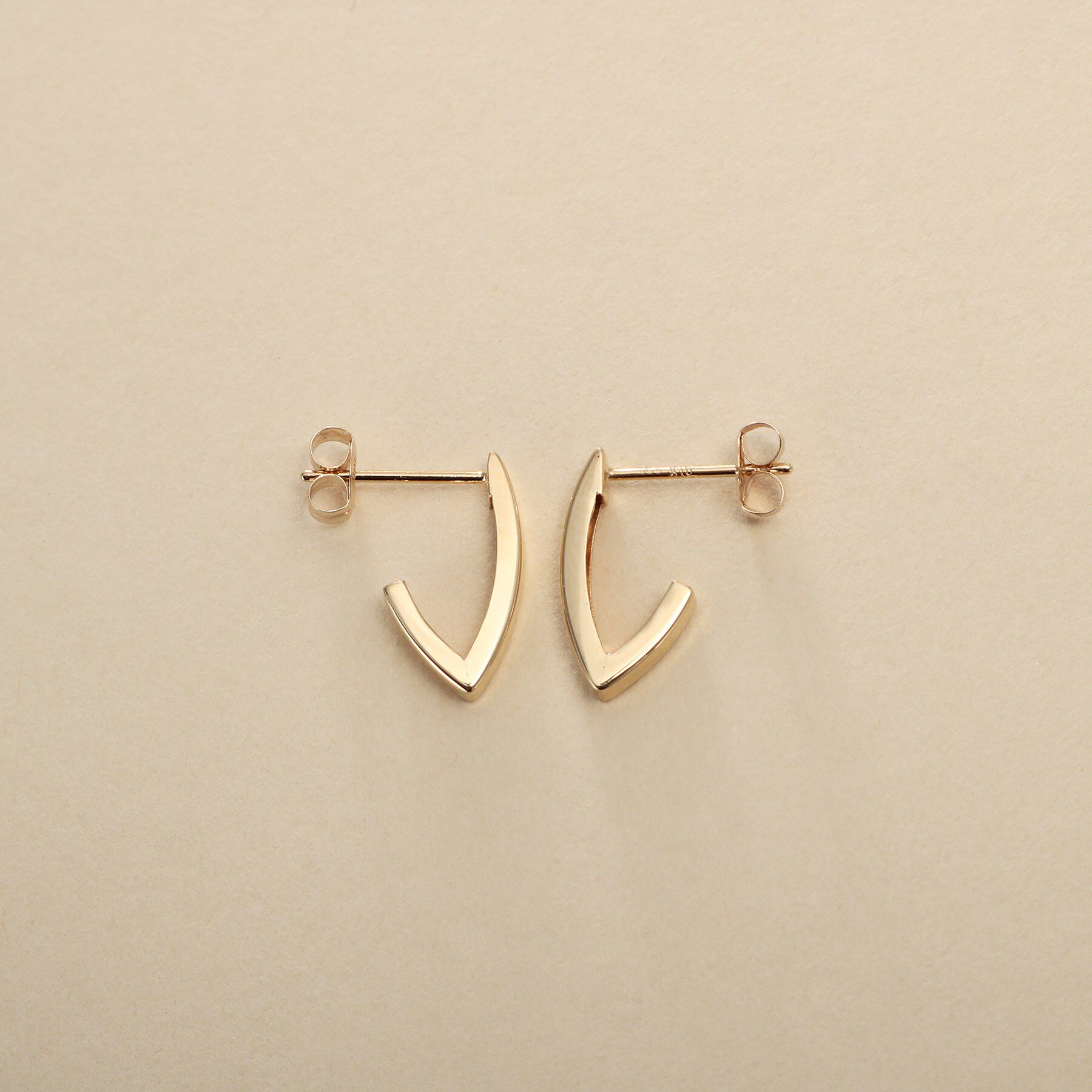 COCOSHNIK ONKITSCH「K10Lシェイプピアス」|ピアス|