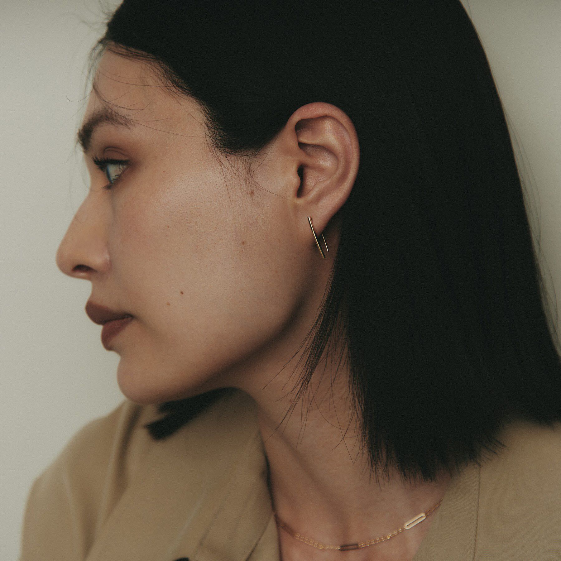 COCOSHNIK「K10カーブライン フックピアス」|ピアス|