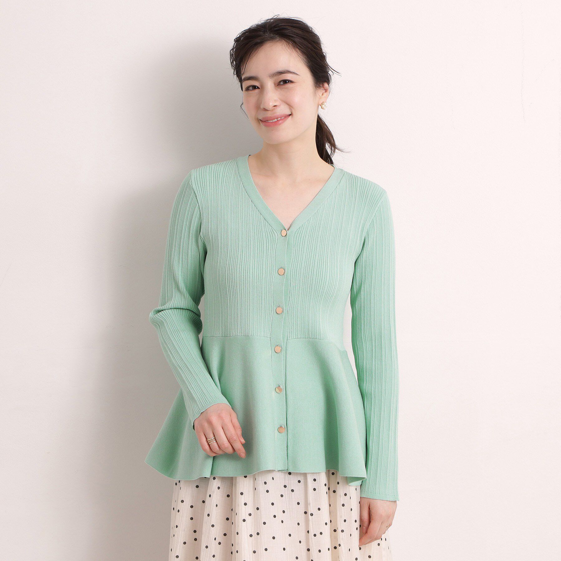 ITS&rsquo;DEMO「【手洗い可】前開きペプラムニット」|ニット・セーター|