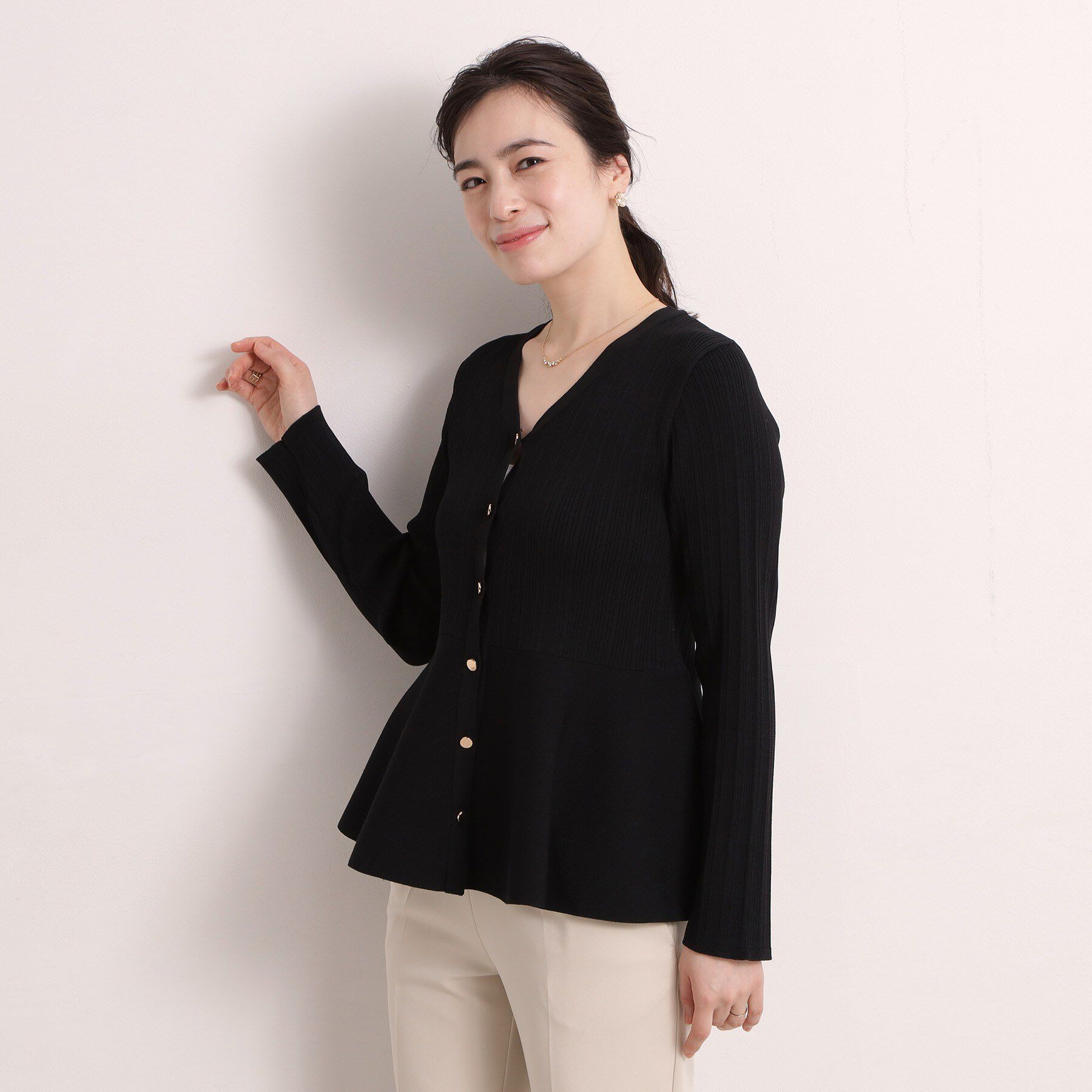 ITS&rsquo;DEMO「【手洗い可】前開きペプラムニット」|ニット・セーター|