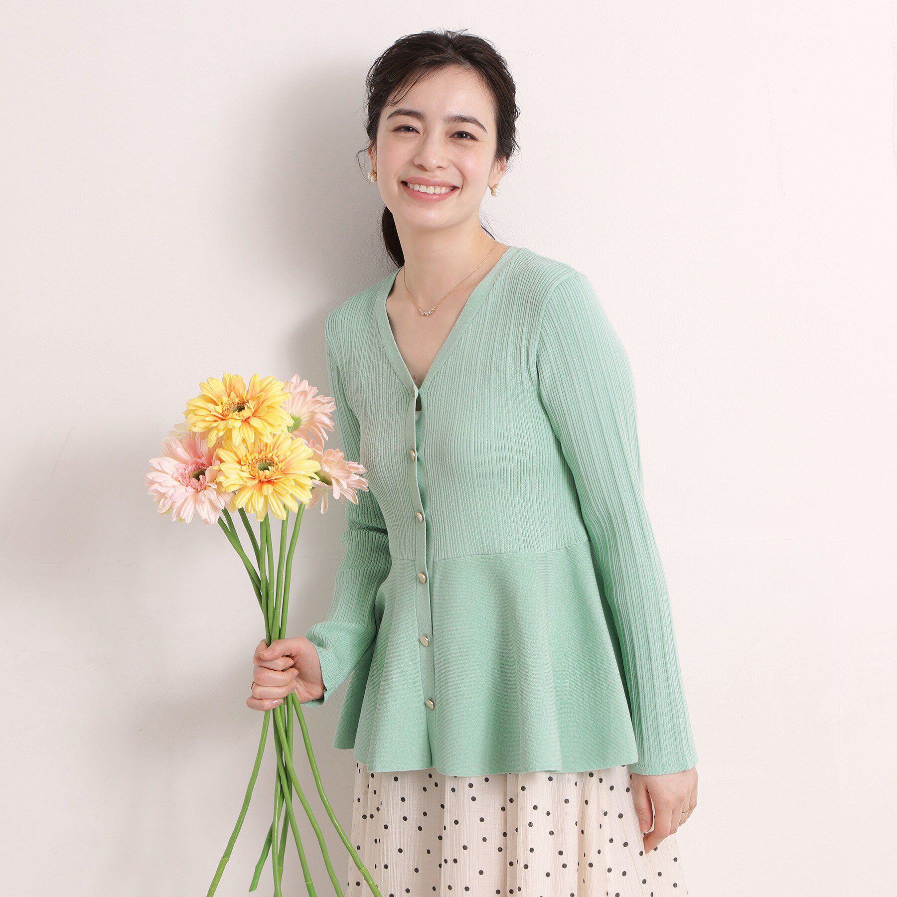 ITS&rsquo;DEMO「【手洗い可】前開きペプラムニット」|ニット・セーター|