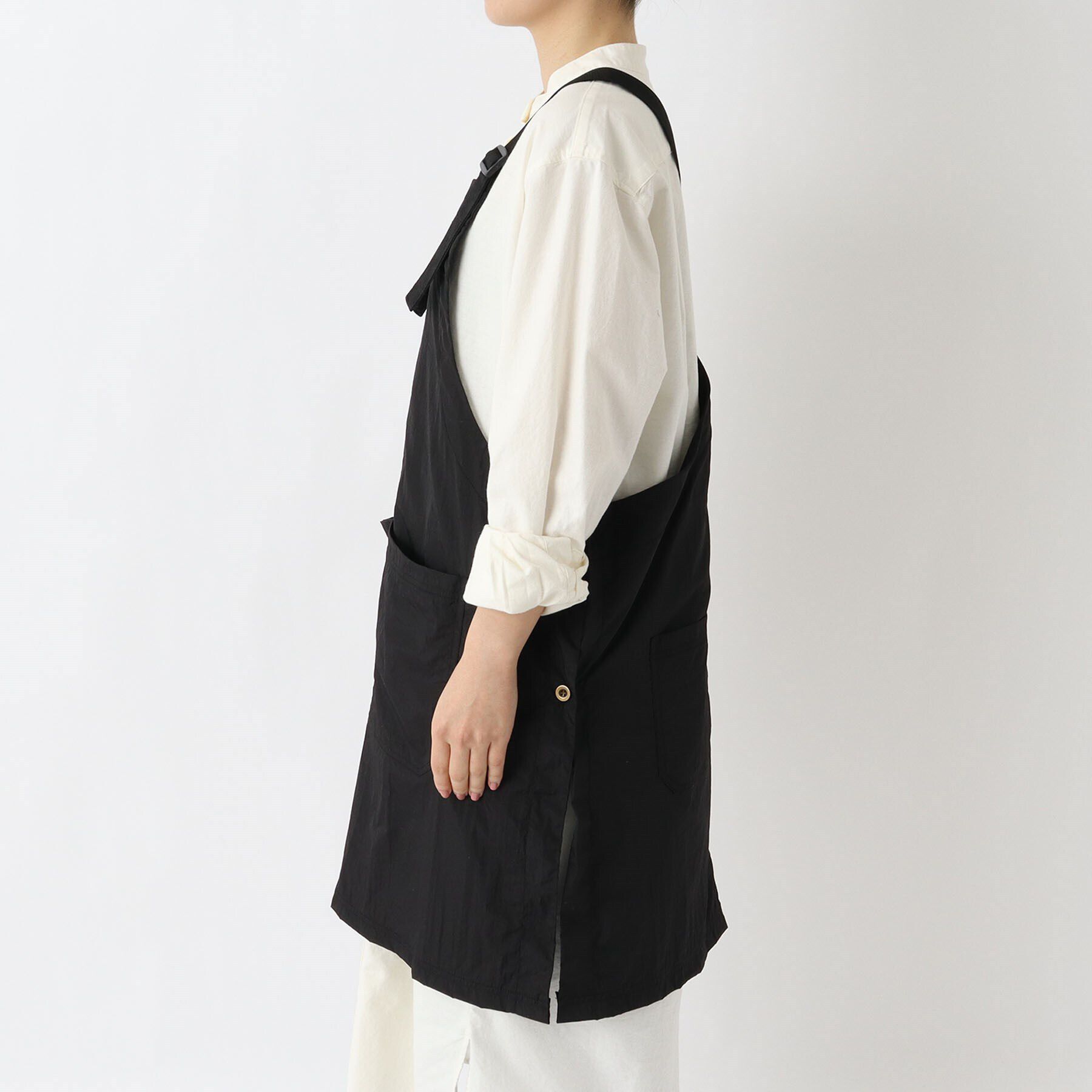 212 KITCHEN STORE「極軽撥水エプロン キテミテ クロ ＜FABORI ファボリ＞」|食器・キッチングッズ|