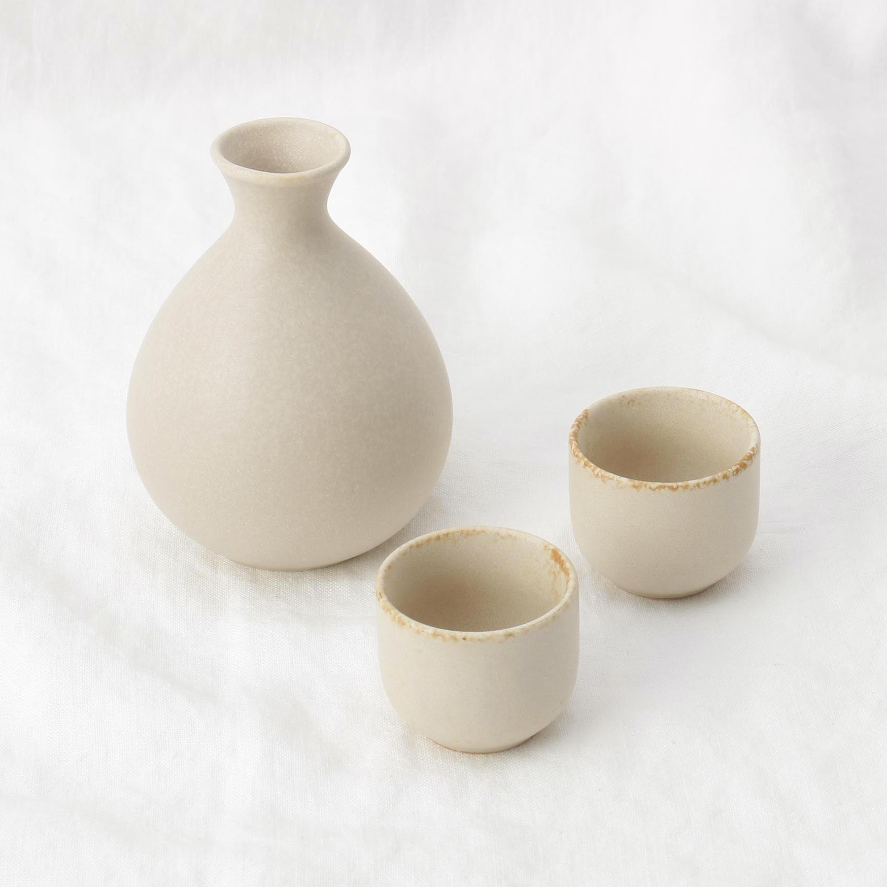 212 KITCHEN STORE「美濃焼 とっくり・おちょこセット しろねり ＜ハレとケ＞」|食器・キッチングッズ|