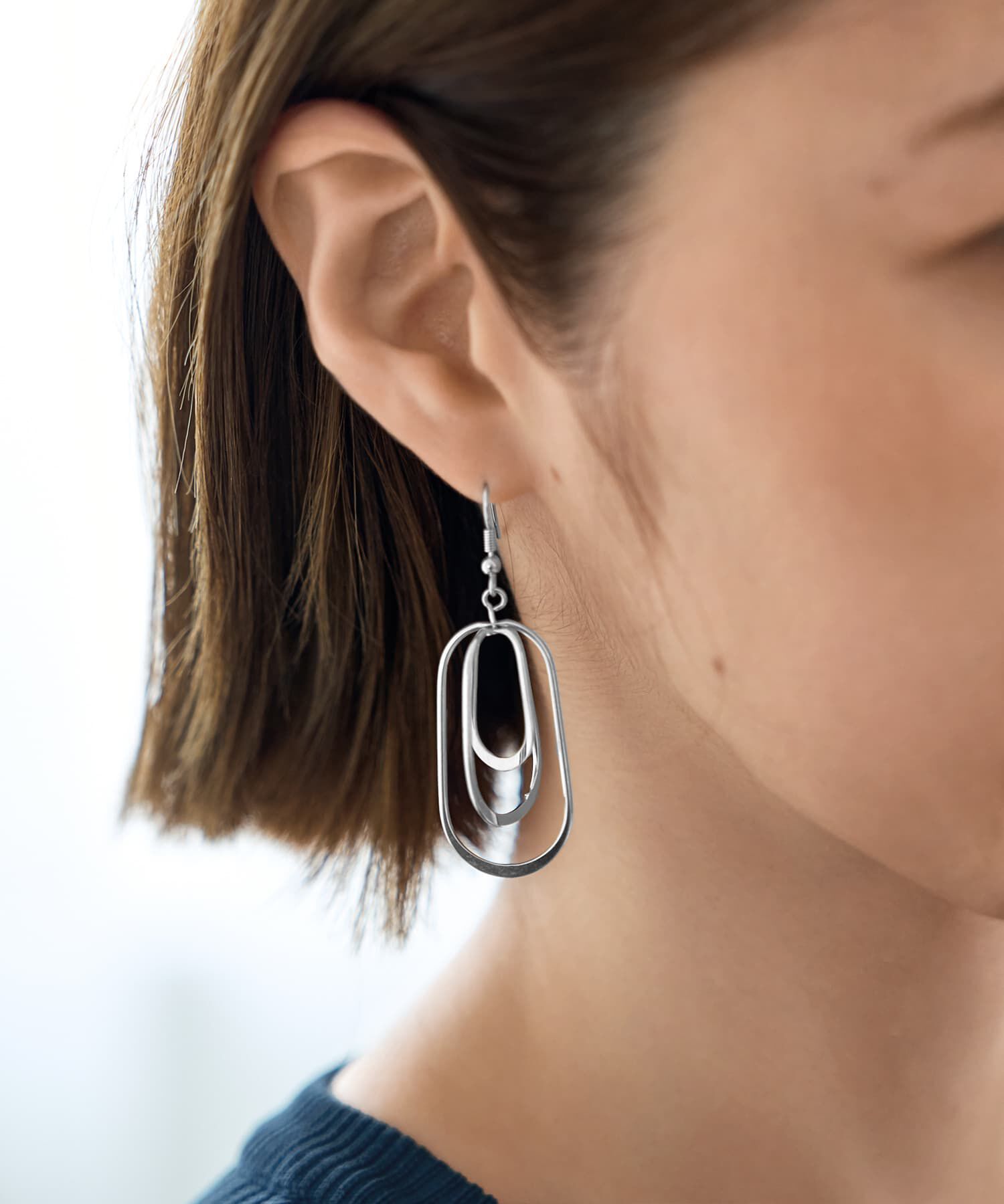 STYLE DELI「クロス配置のオーバルフックピアス」|ピアス|