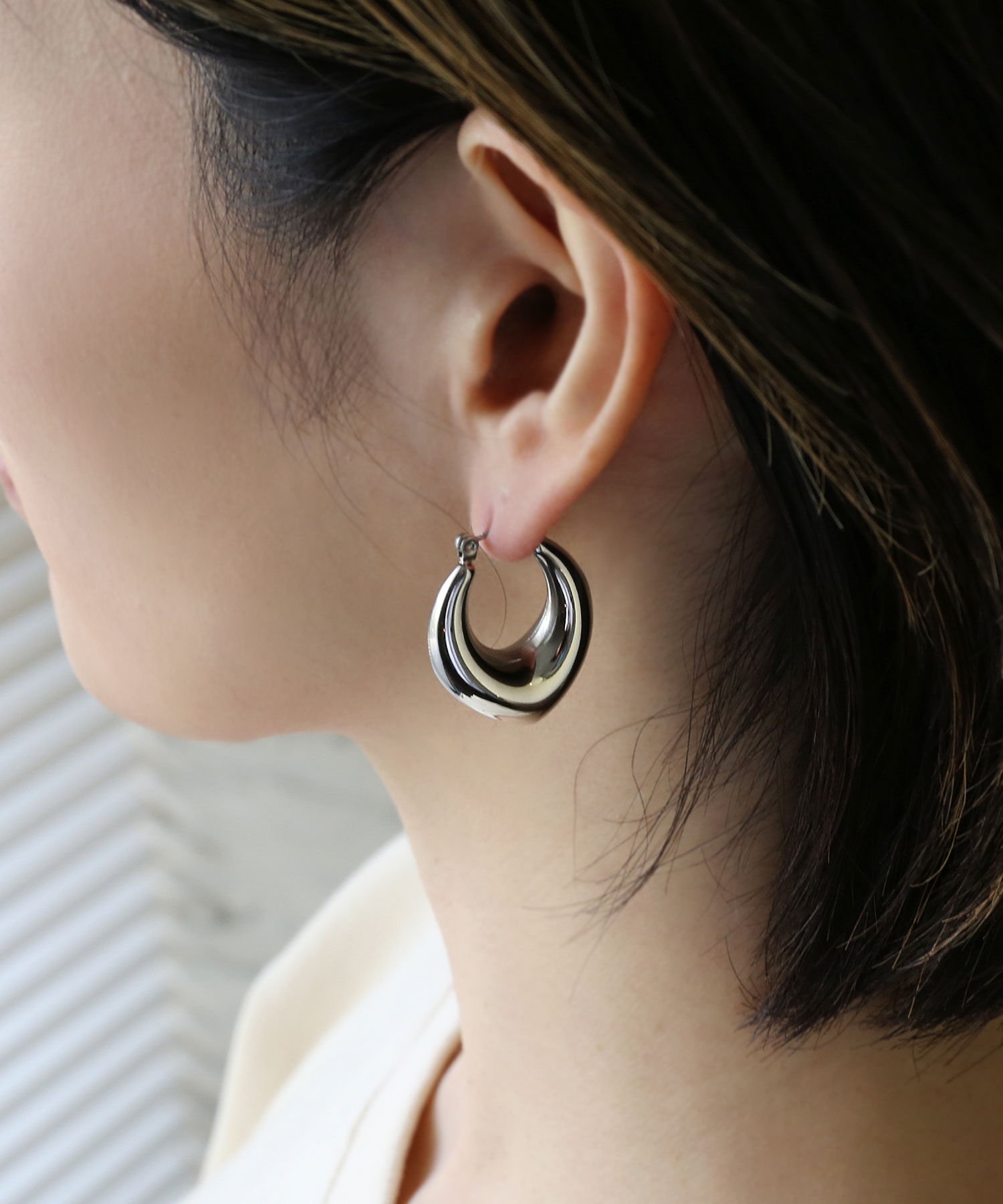 colleca la「[stainless]ステンレス・プランプマーキスピアス〈金属アレルギー対応〉」|ピアス|シルバー