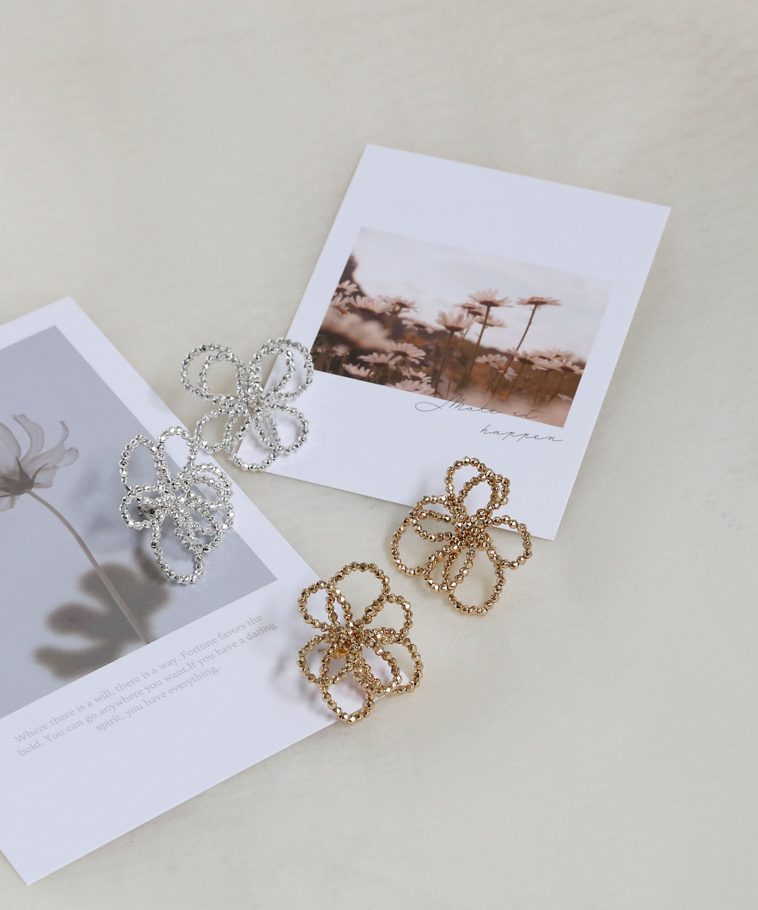 colleca la「ビーズフラワーピアス」|ピアス|