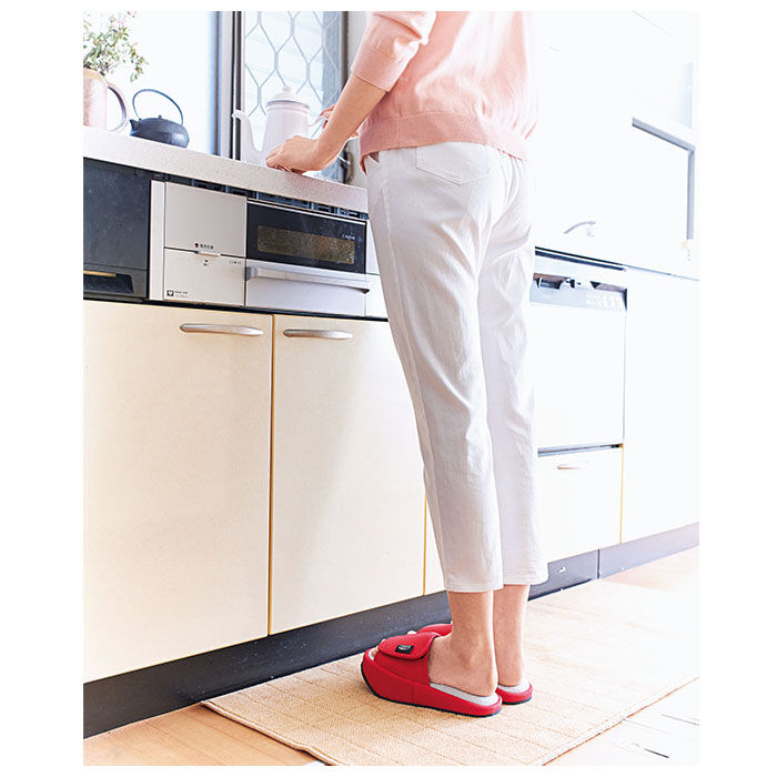 BACKYARD FAMILY「体幹トレーニング スリッパ 通販 コジット ゆるみ対策スリッパ キュキュッパ ふくらはぎ お尻」|ルームシューズ|