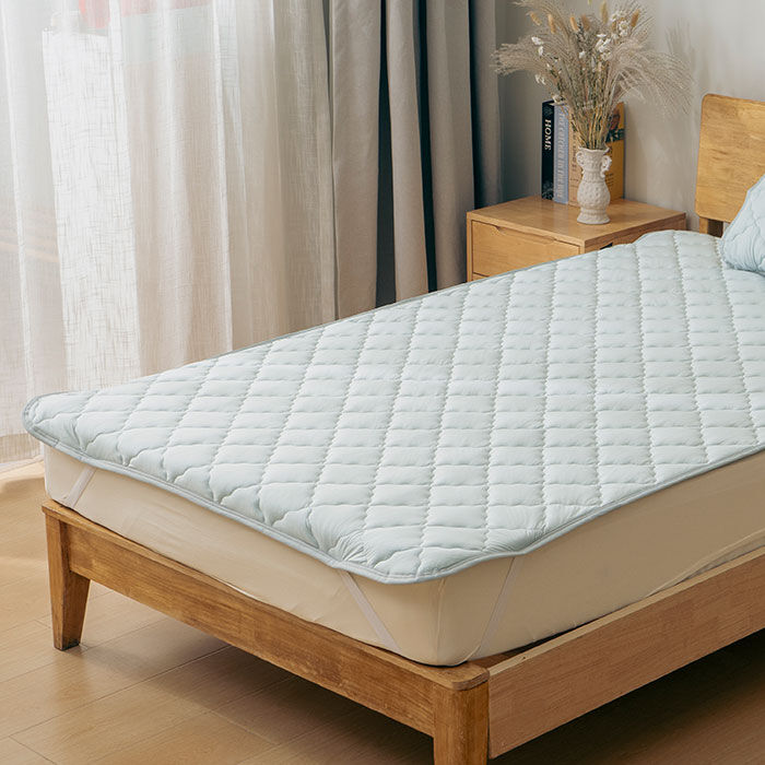 BACKYARD FAMILY「敷きパッド ダブル 冷感 ゴム付き 通販 冷感敷きパッド ベッドパッド 冷感マット 敷きパット」|ブランケット|