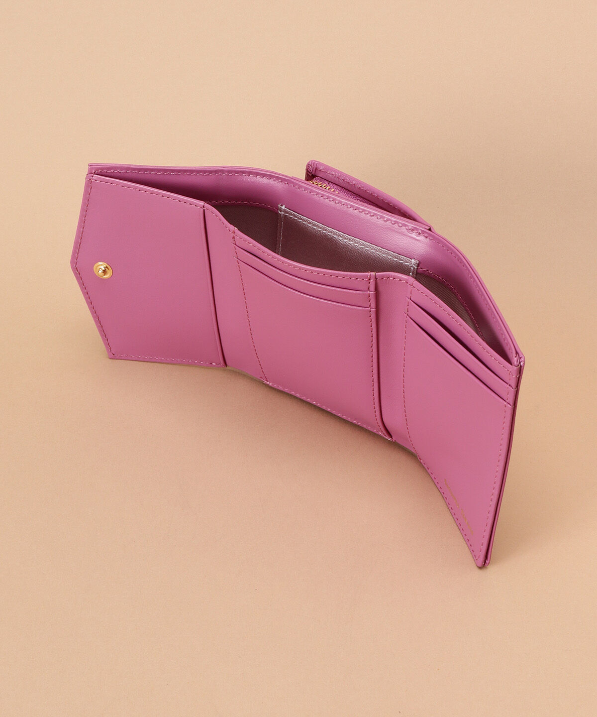 Samantha Thavasa「スマートレザー三つ折り財布」|財布|