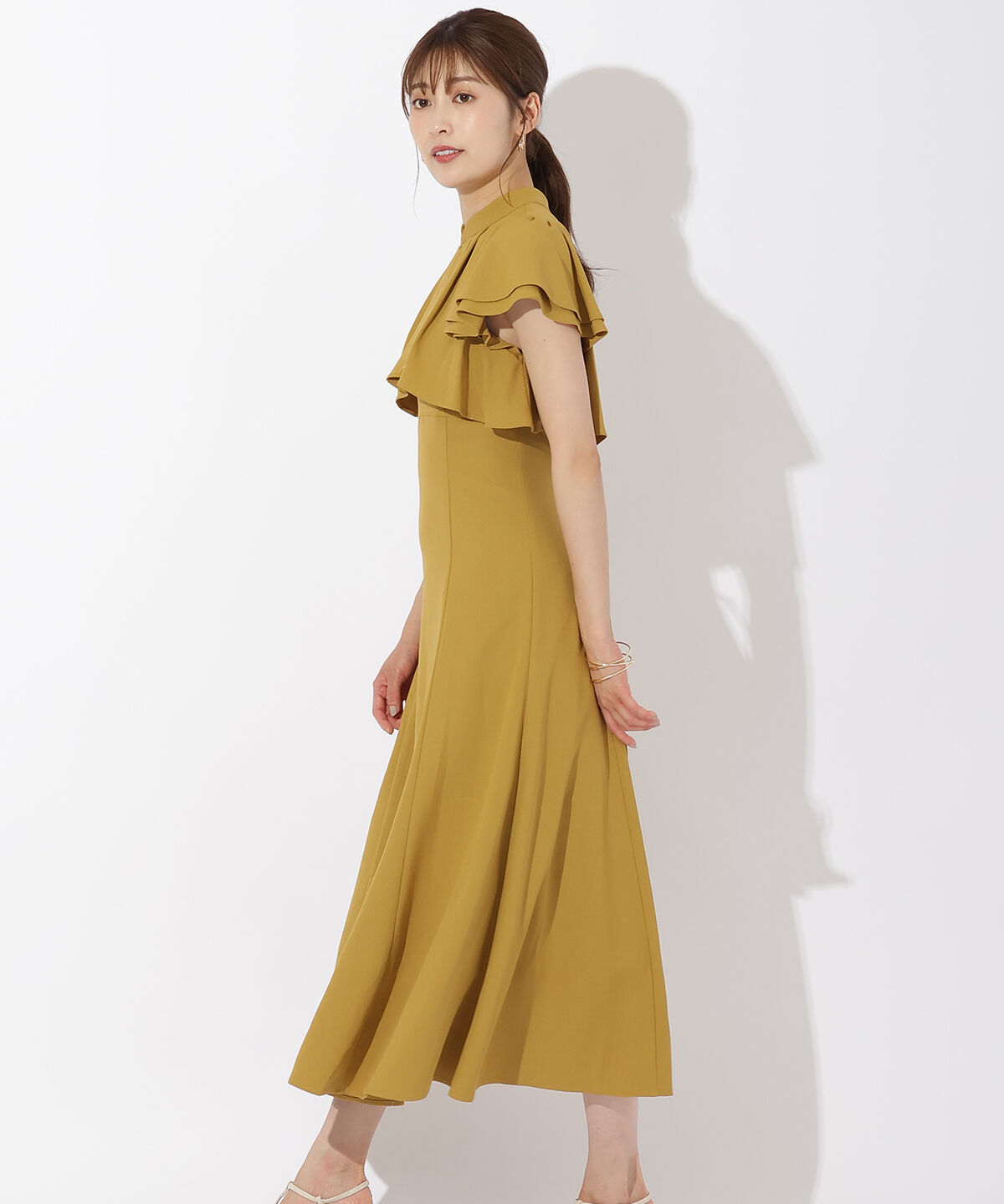 アンドクチュール「フリルケープ風ワンピース」|ワンピース|