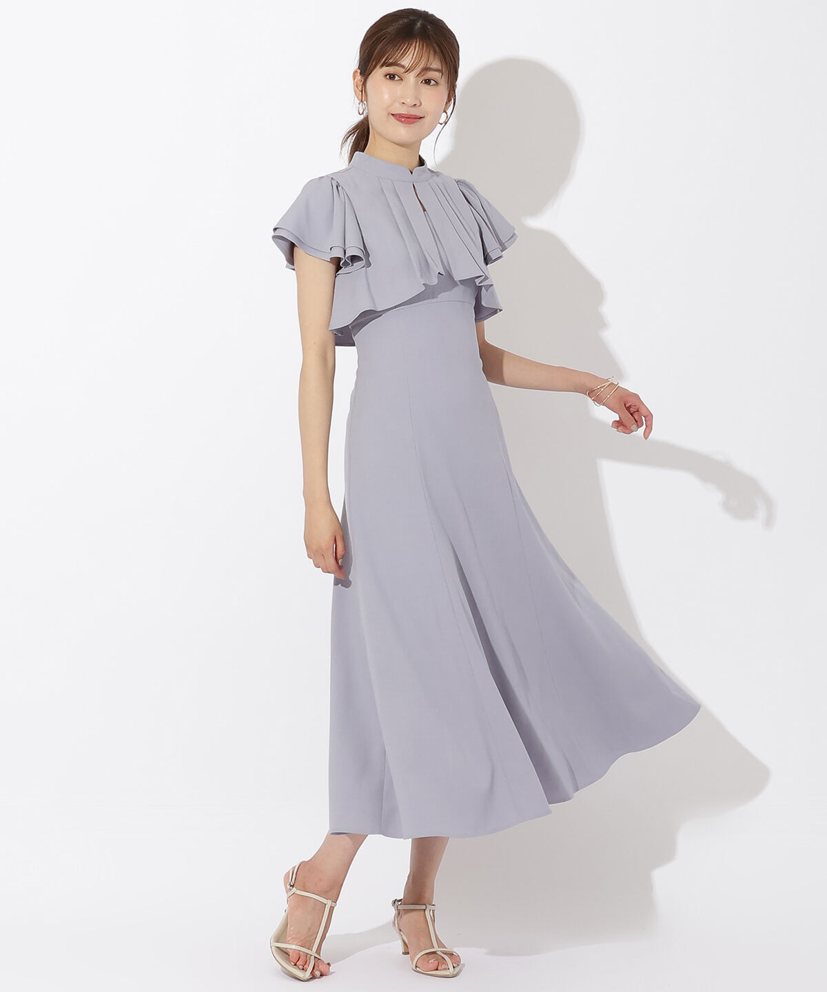 アンドクチュール「フリルケープ風ワンピース」|ワンピース|