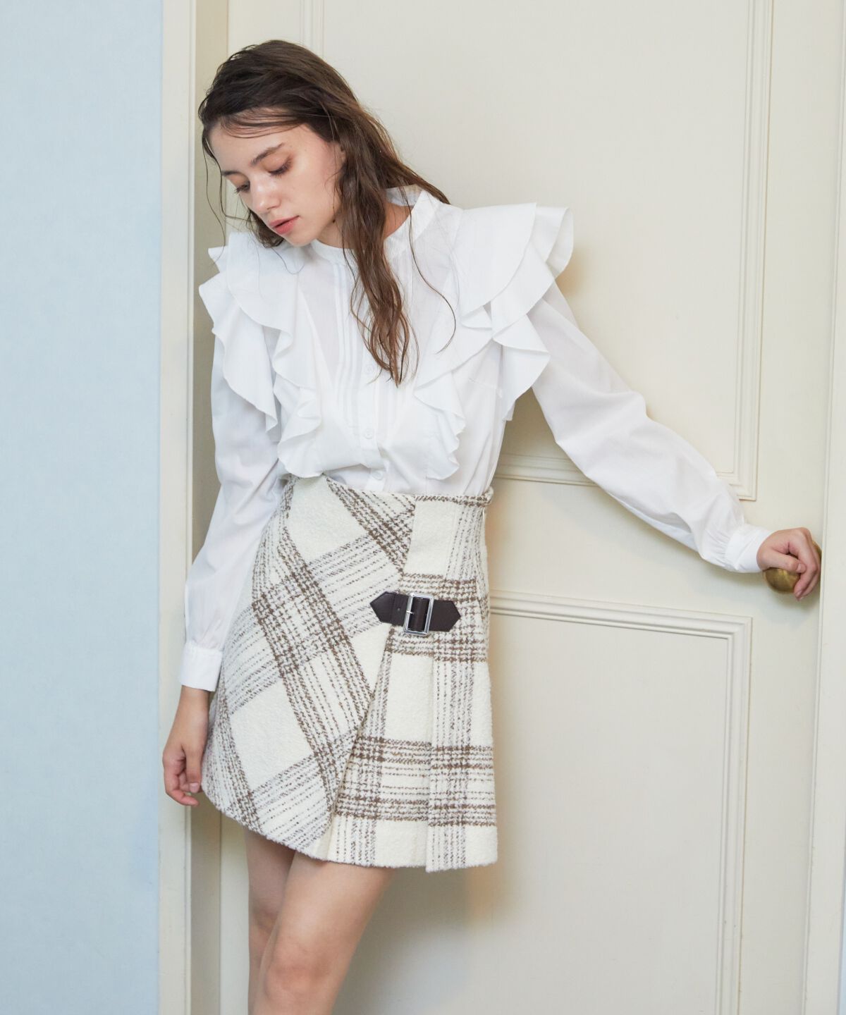 REDYAZEL「ショルダーフリルスタンドシャツ」|シャツ・ブラウス|