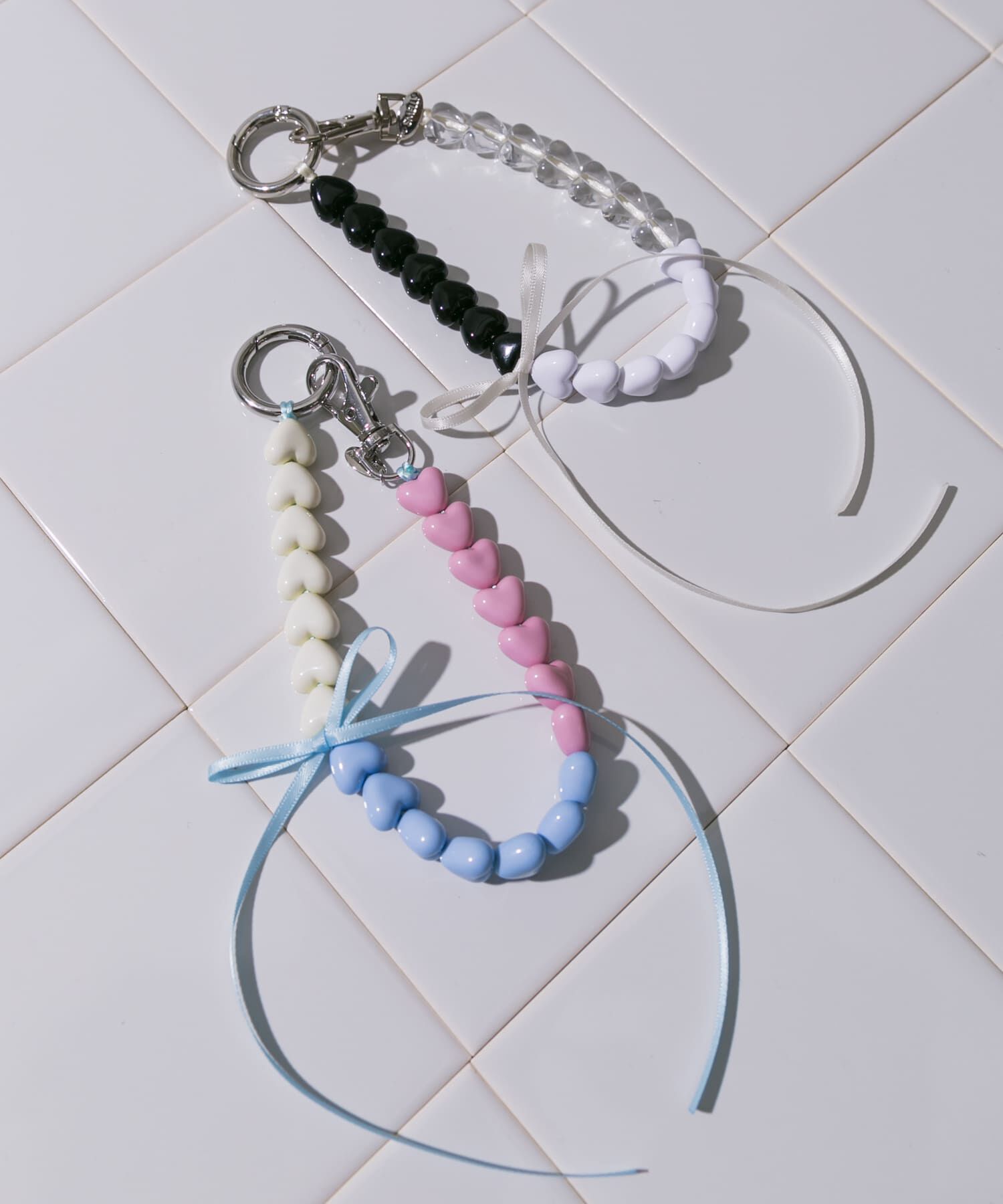 SMELLY「カラフルミニハートリボンキーチェーン」|モバイルケース|