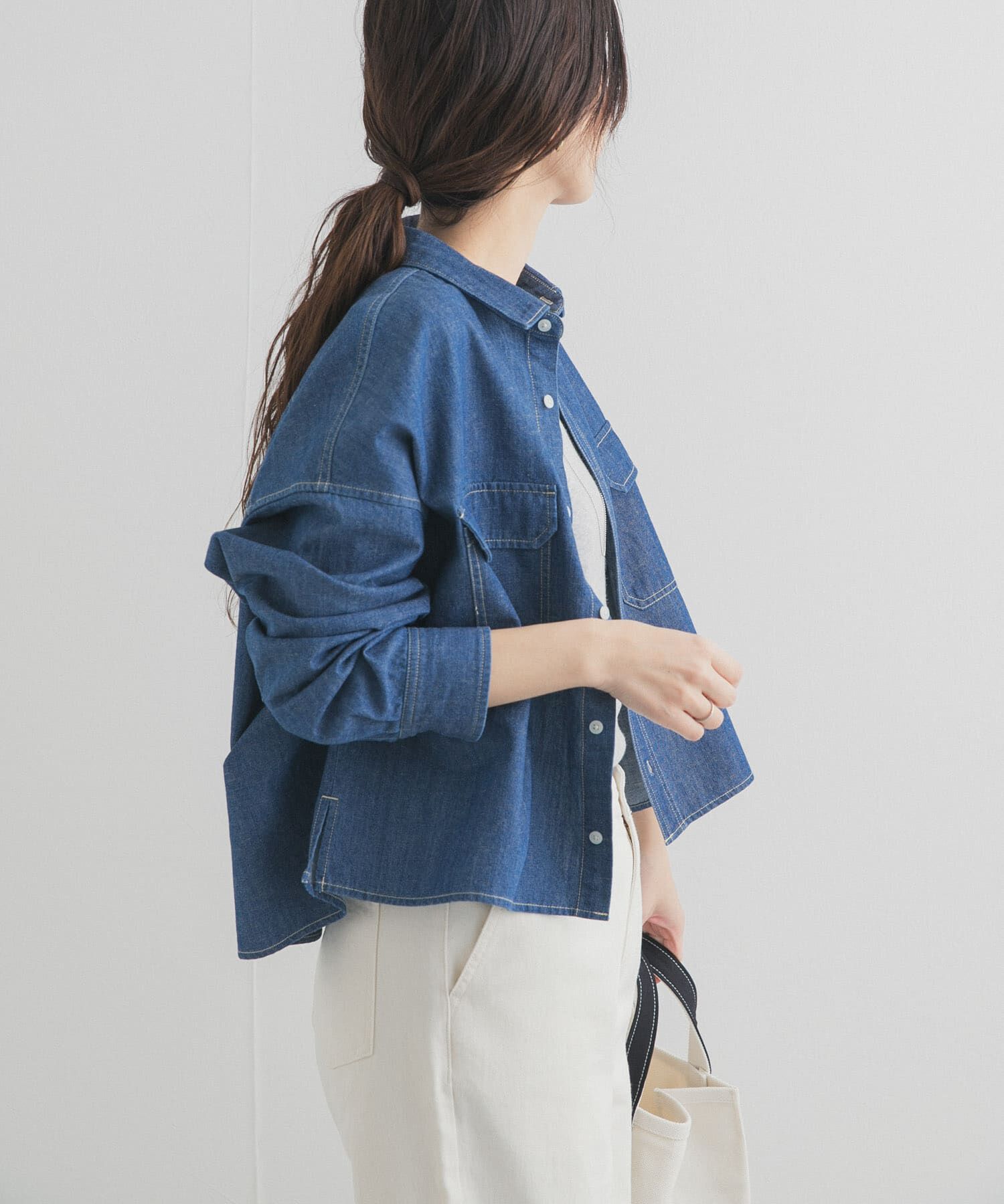 URBAN RESEARCH DOORS「デニムショート丈シャツ」|シャツ・ブラウス|