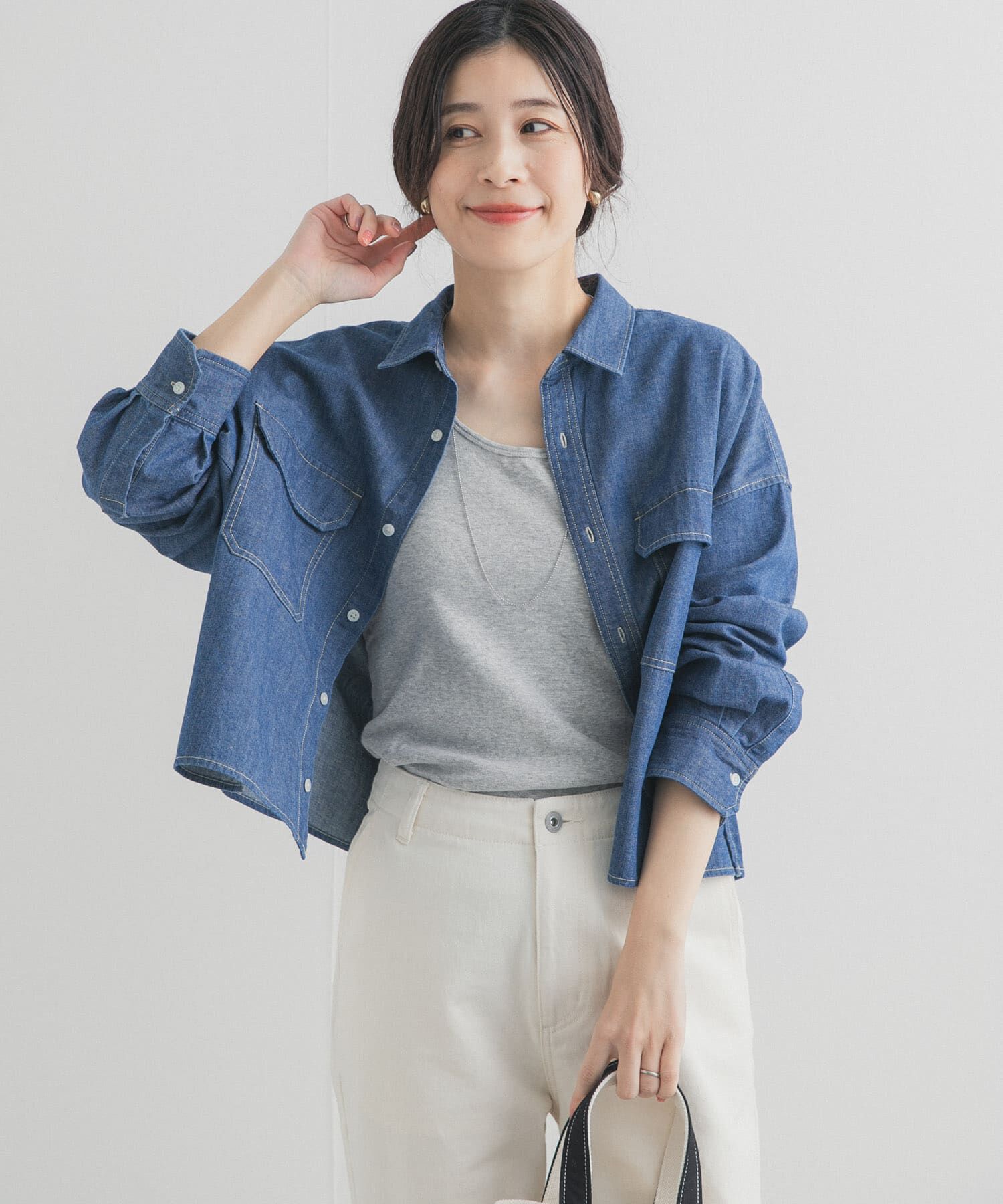 URBAN RESEARCH DOORS「デニムショート丈シャツ」|シャツ・ブラウス|