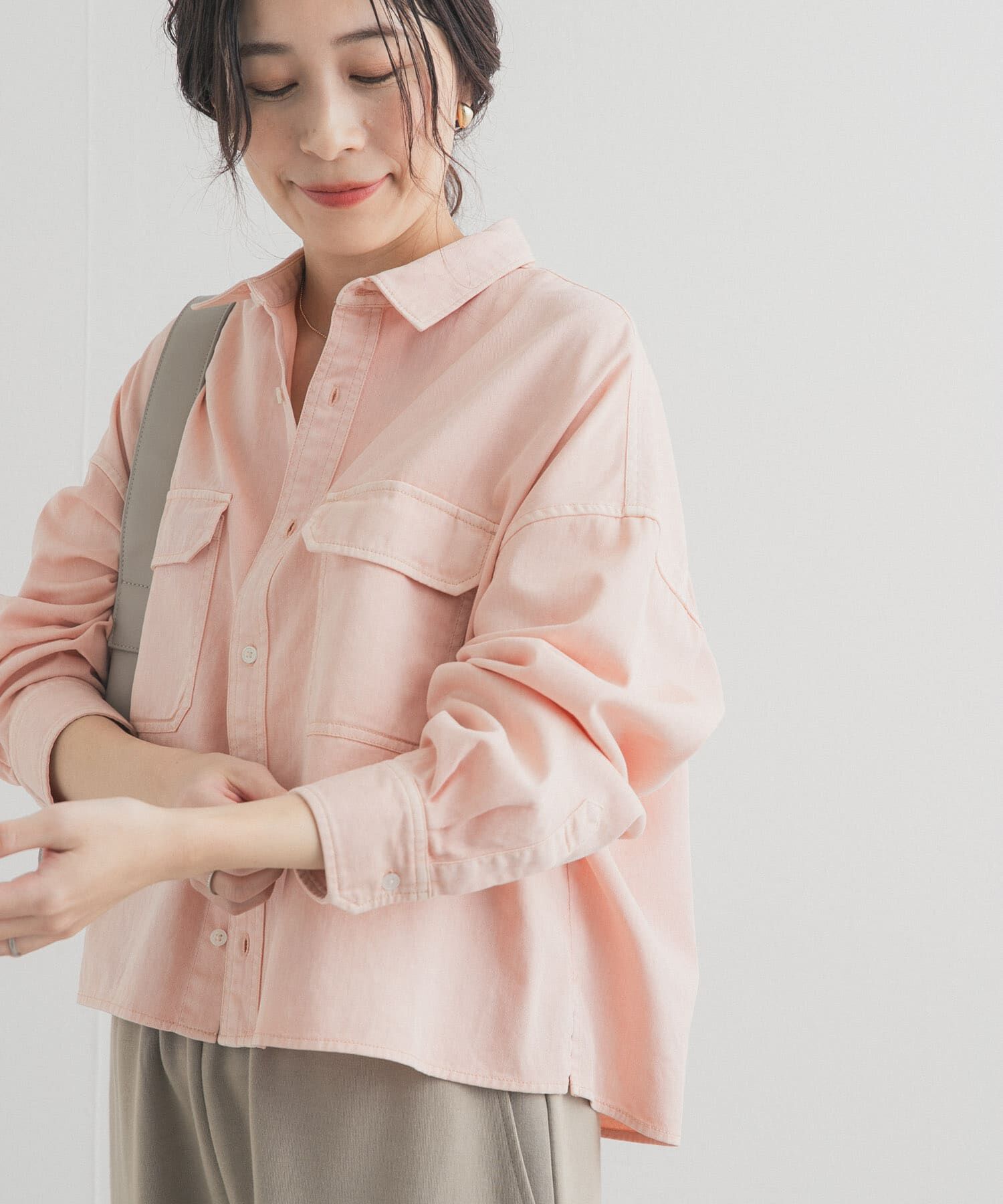 URBAN RESEARCH DOORS「デニムショート丈シャツ」|シャツ・ブラウス|ピンク