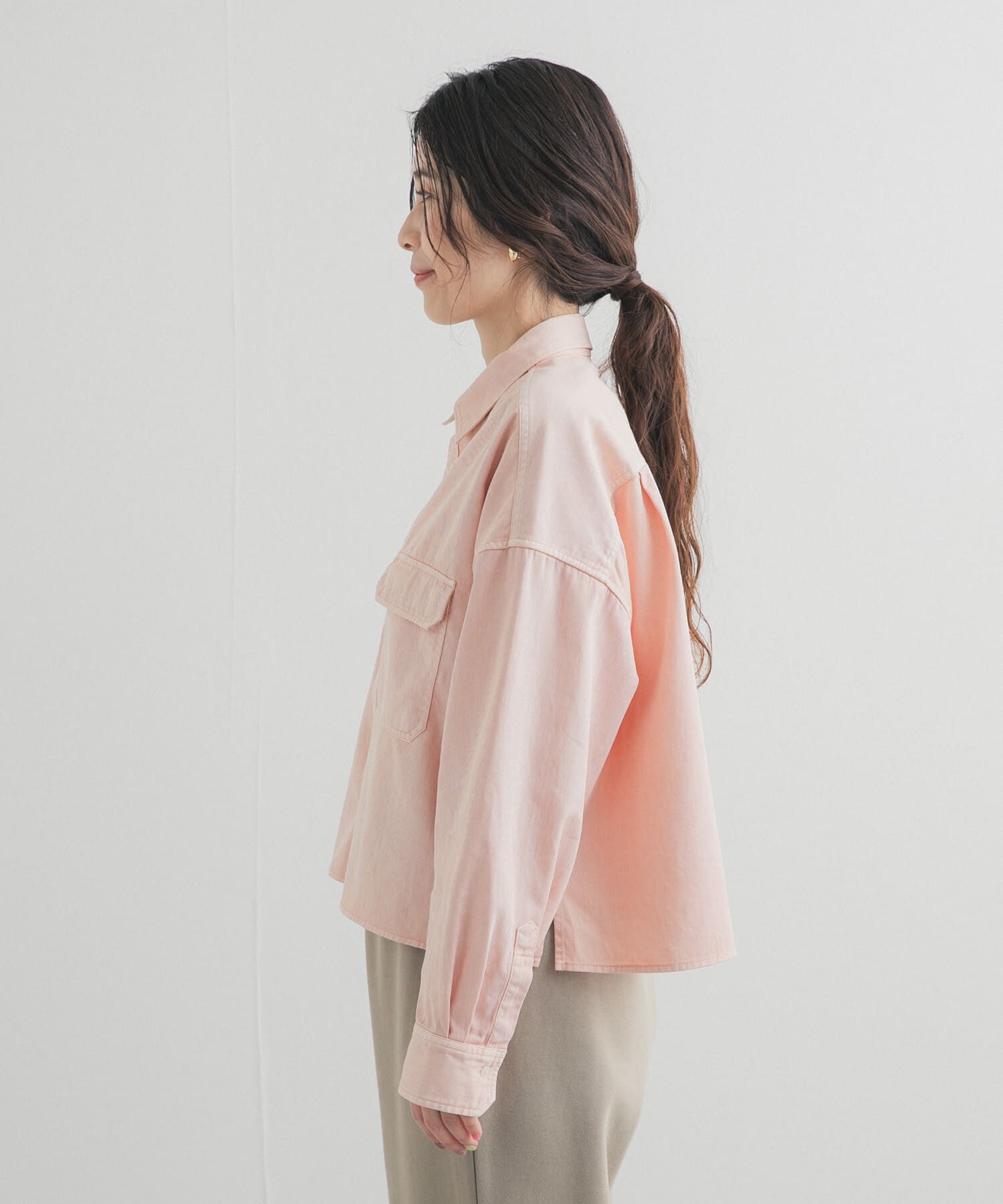 URBAN RESEARCH DOORS「デニムショート丈シャツ」|シャツ・ブラウス|