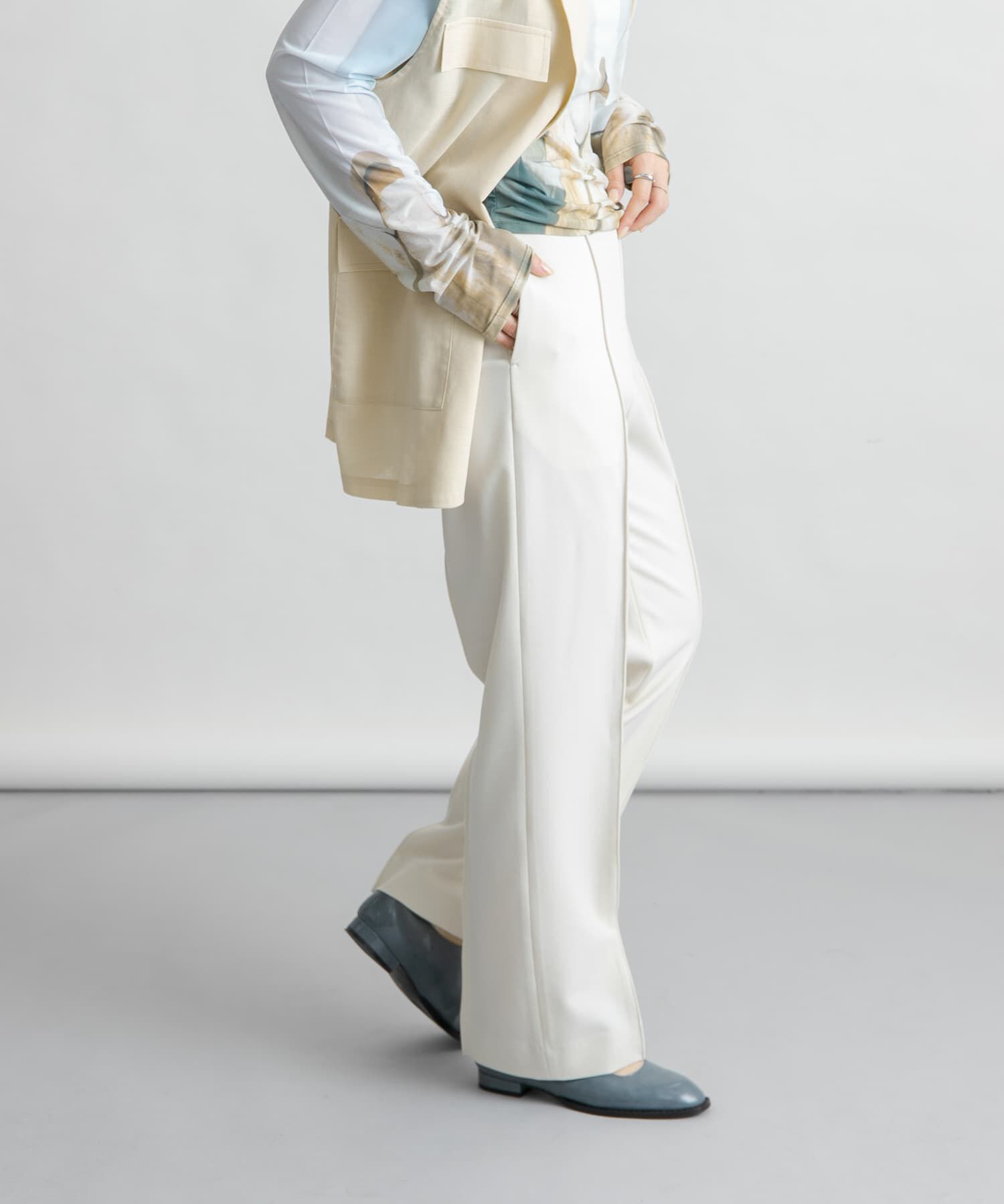  「『2サイズ展開』ピンタックストレートパンツ」|その他|