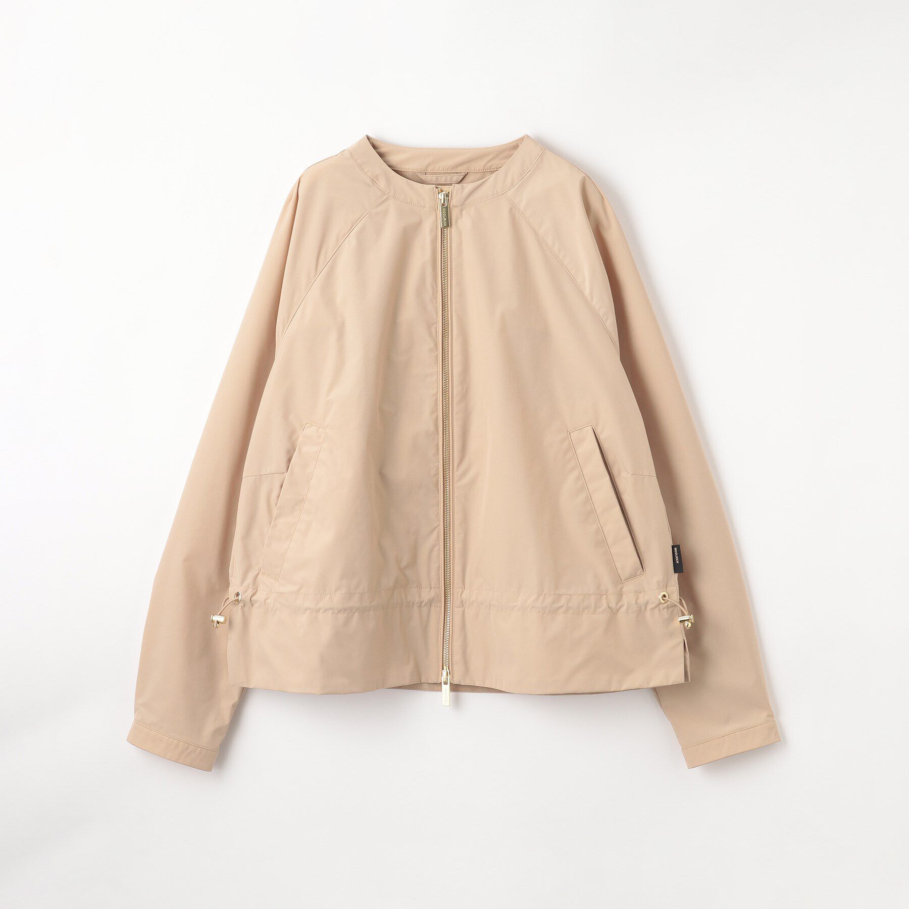 DRESSTERIOR「WOOLRICH（ウールリッチ）CITY BOMBER ノーカラージャケット」|ブルゾン・スタジャン|ライトベージュ(05