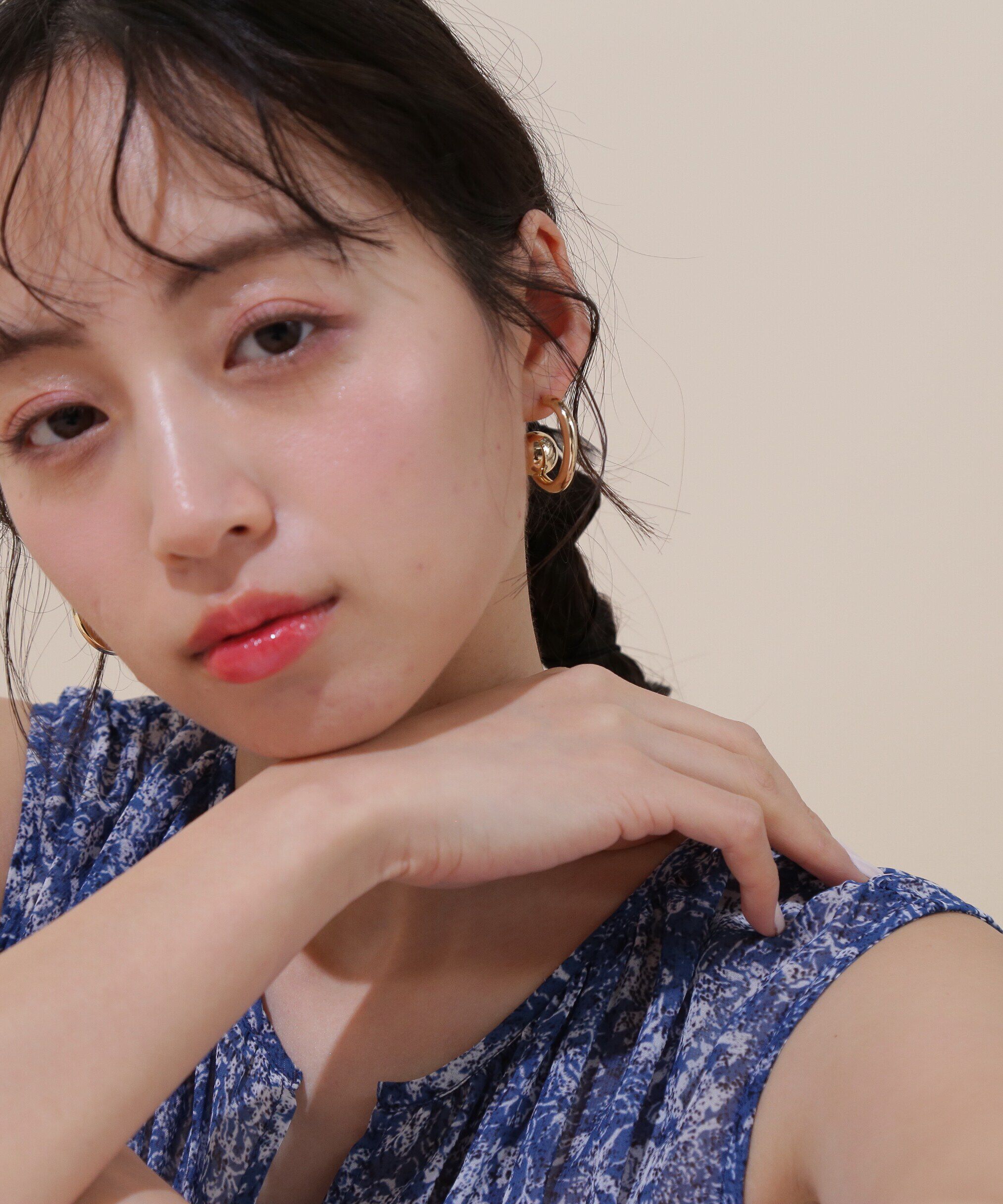  「バックキューブピアス」|その他|ゴールド