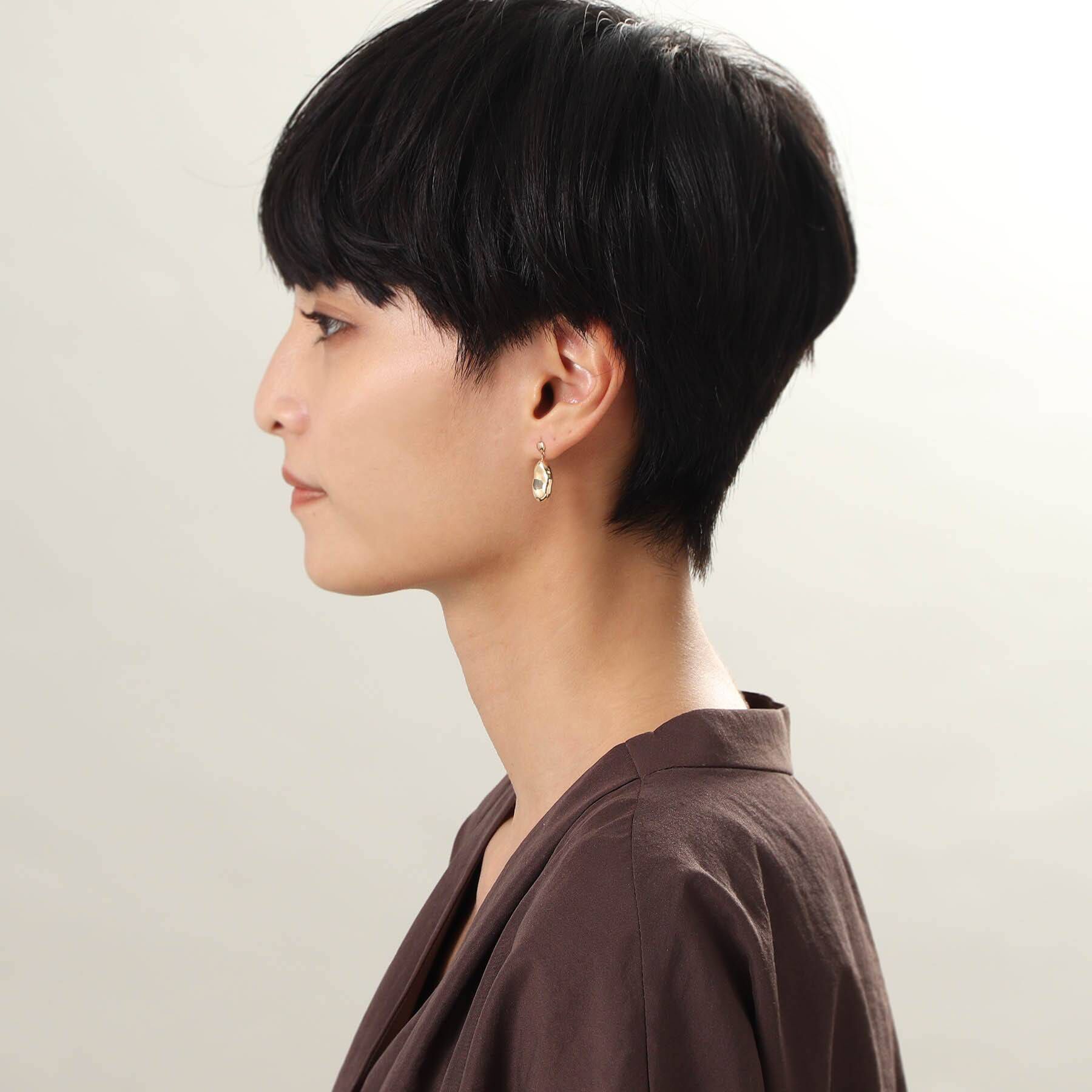 COCOSHNIK「K10中空バロックパールモチーフスティック スタッドピアス」|ピアス|