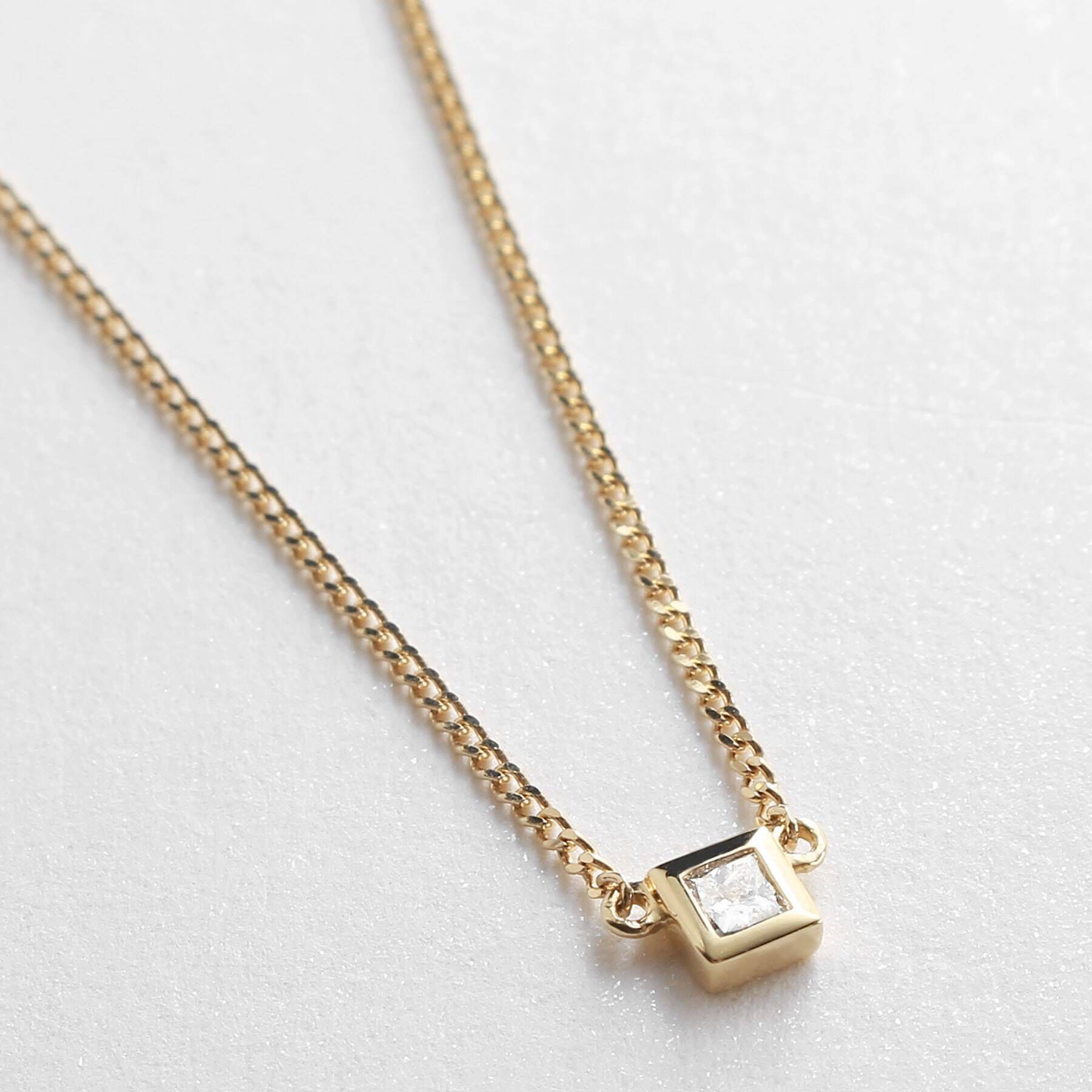 COCOSHNIK「K18ダイヤモンドプリンセスカット キヘイネックレス」|ネックレス|