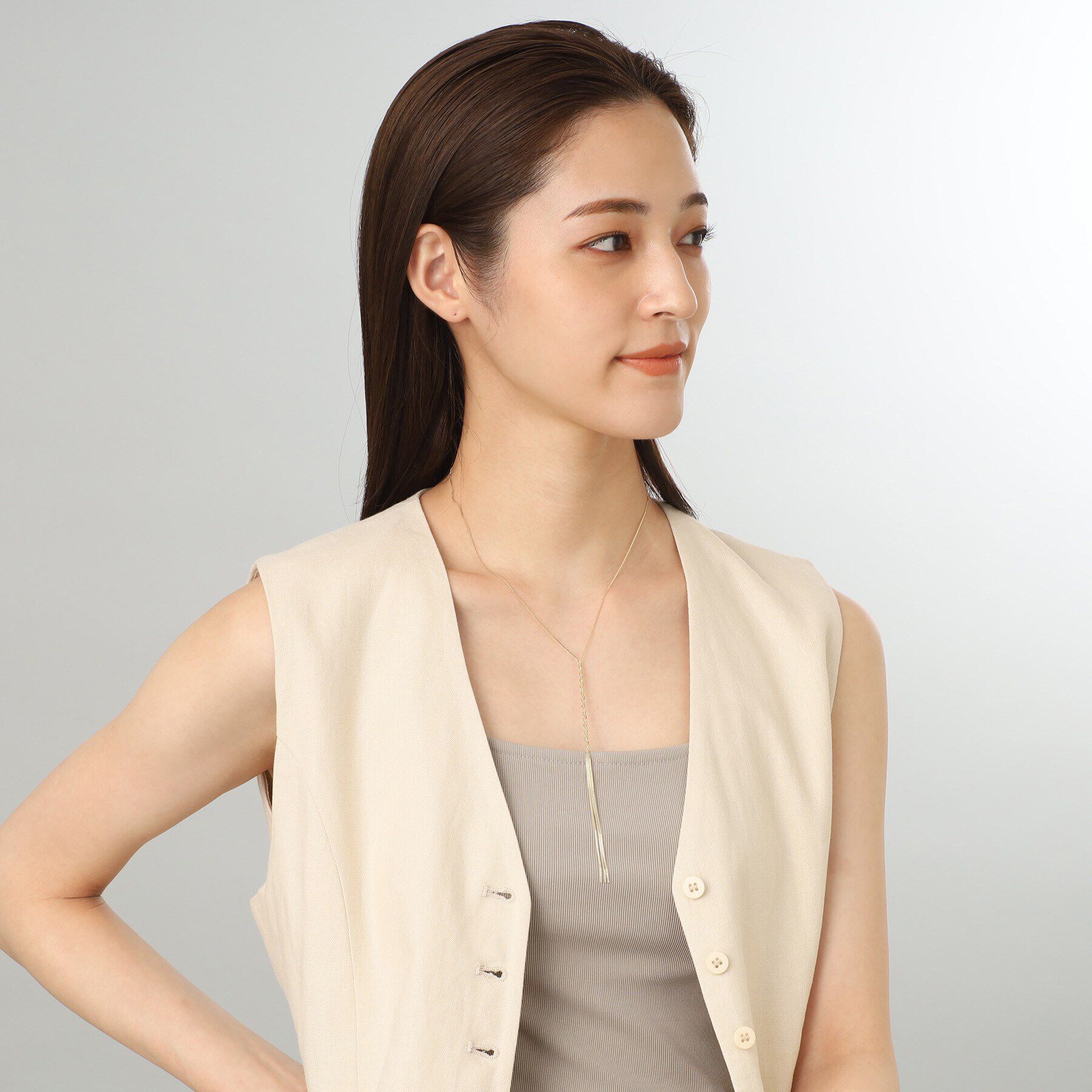 COCOSHNIK「K10ベネチアンフラットチェーン三つ編みY字 ネックレス」|ネックレス|