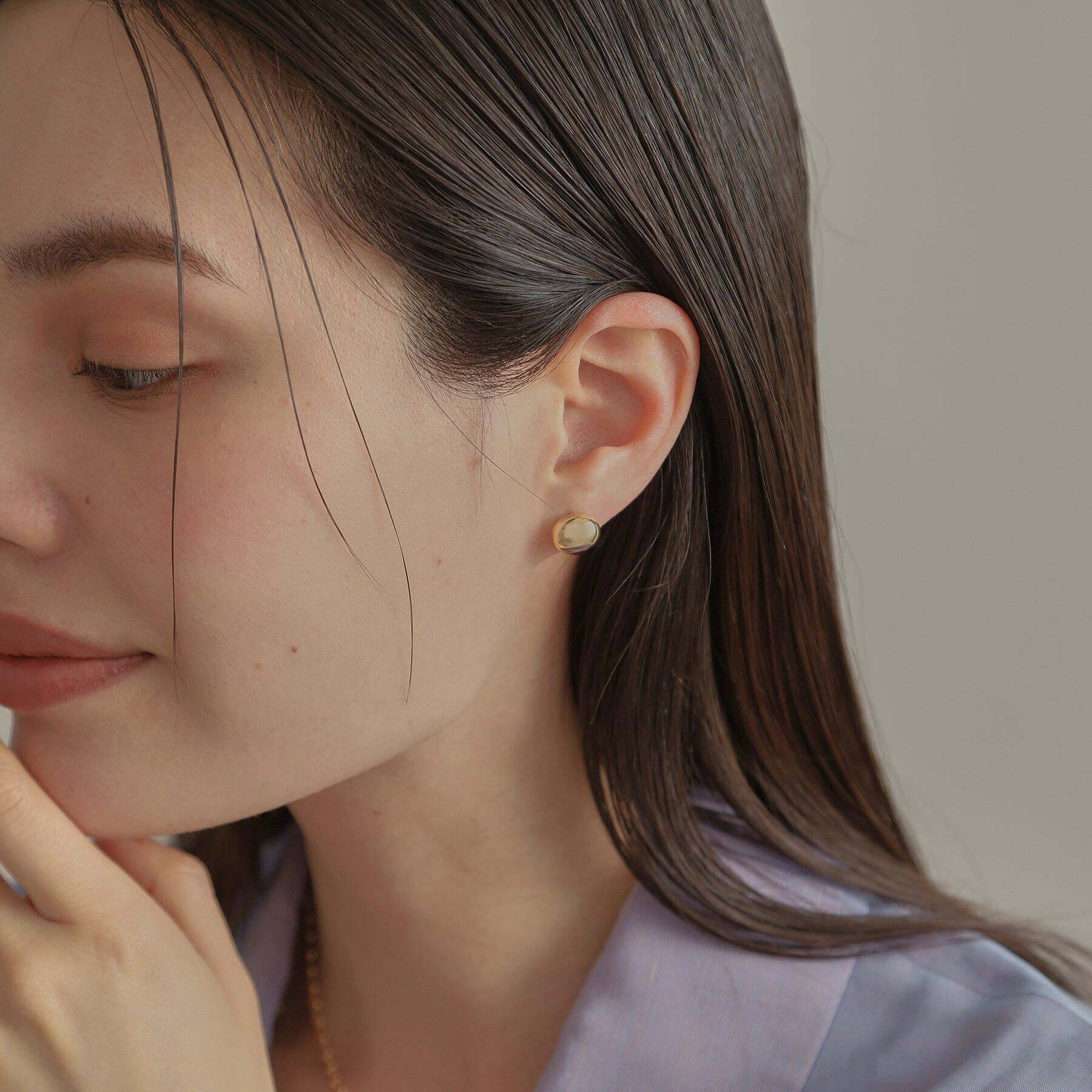 COCOSHNIK「K10中空オーバル ピアス」|ピアス|