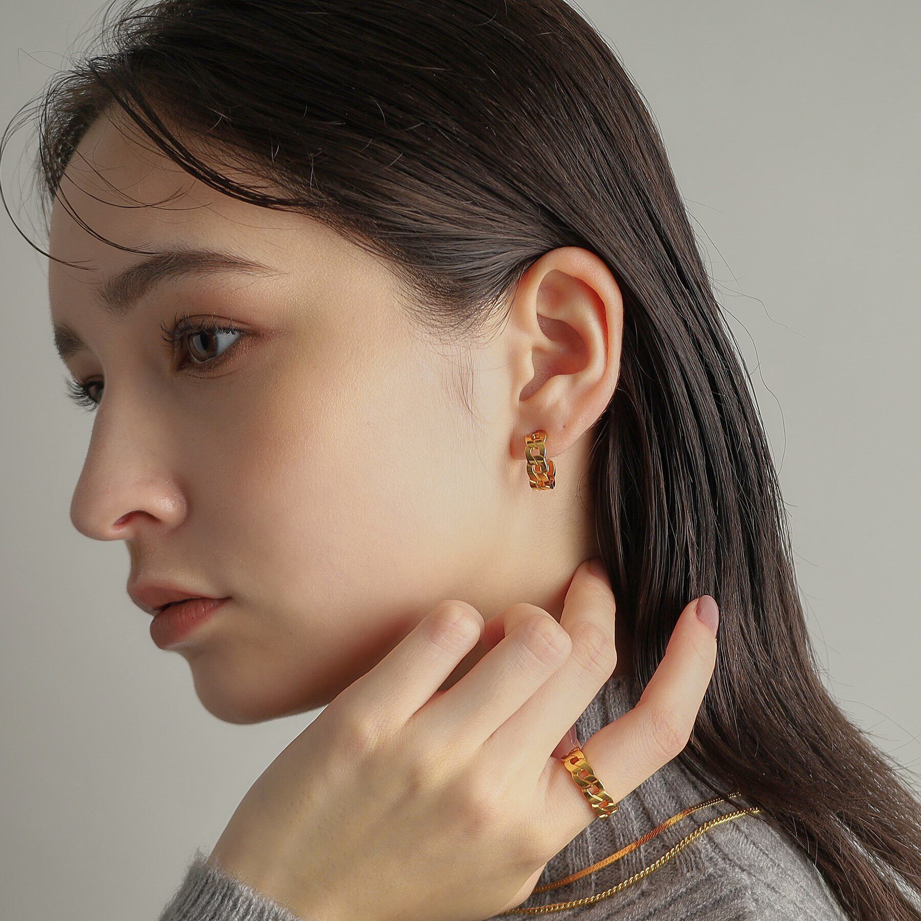 COCOSHNIK ONKITSCH「シルバー フラットカーブチェーンモチーフピアス GP」|ピアス|