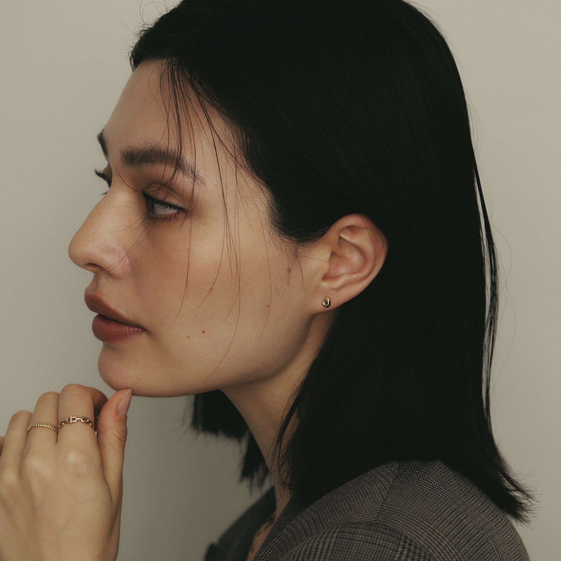 COCOSHNIK「K10【サステナブル】ペアシェイプ スタッドピアス」|ピアス|