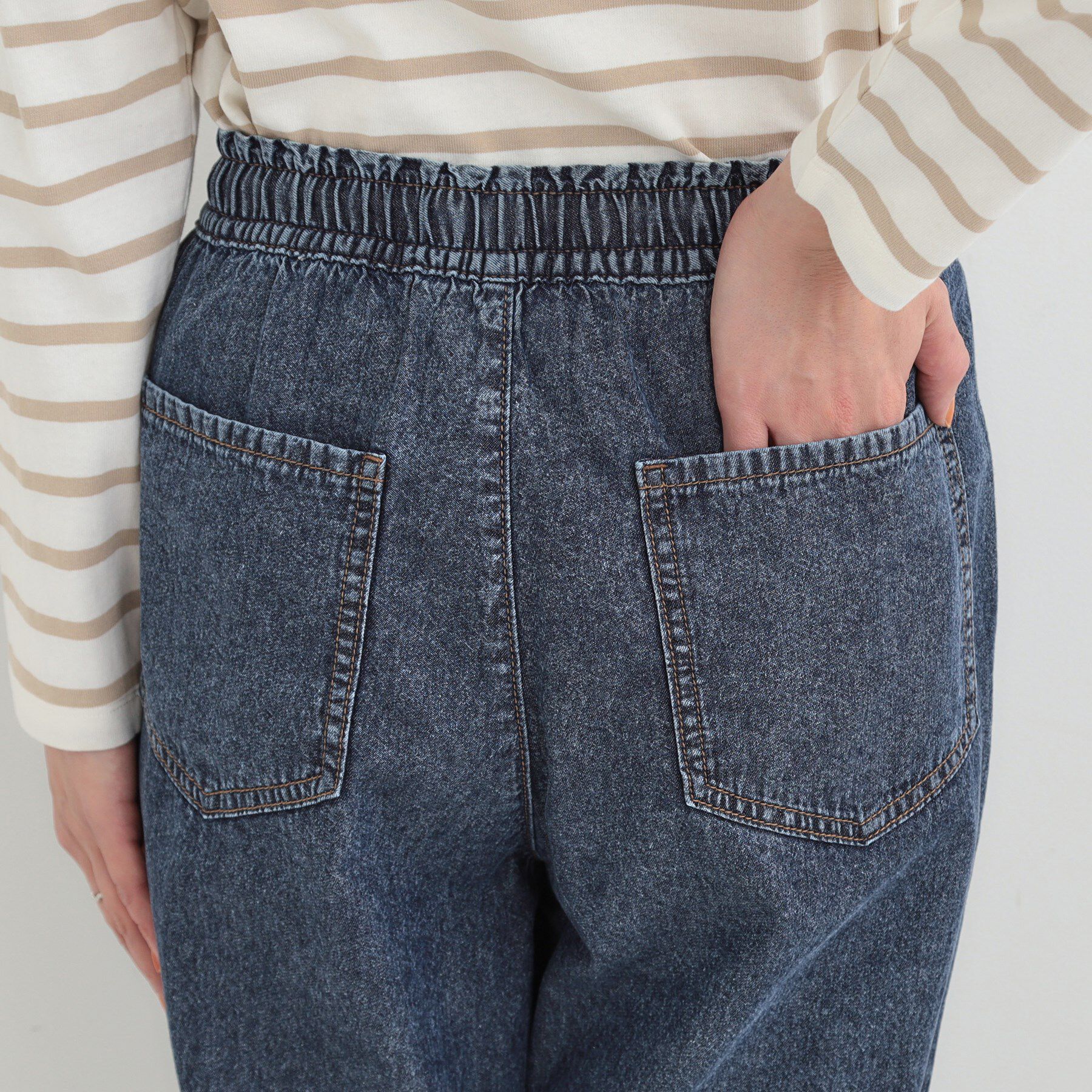 SHOO･LA･RUE「【ライトオンスデニム/S-LL】らくらく イージーデニムテーパードパンツ」|デニム|