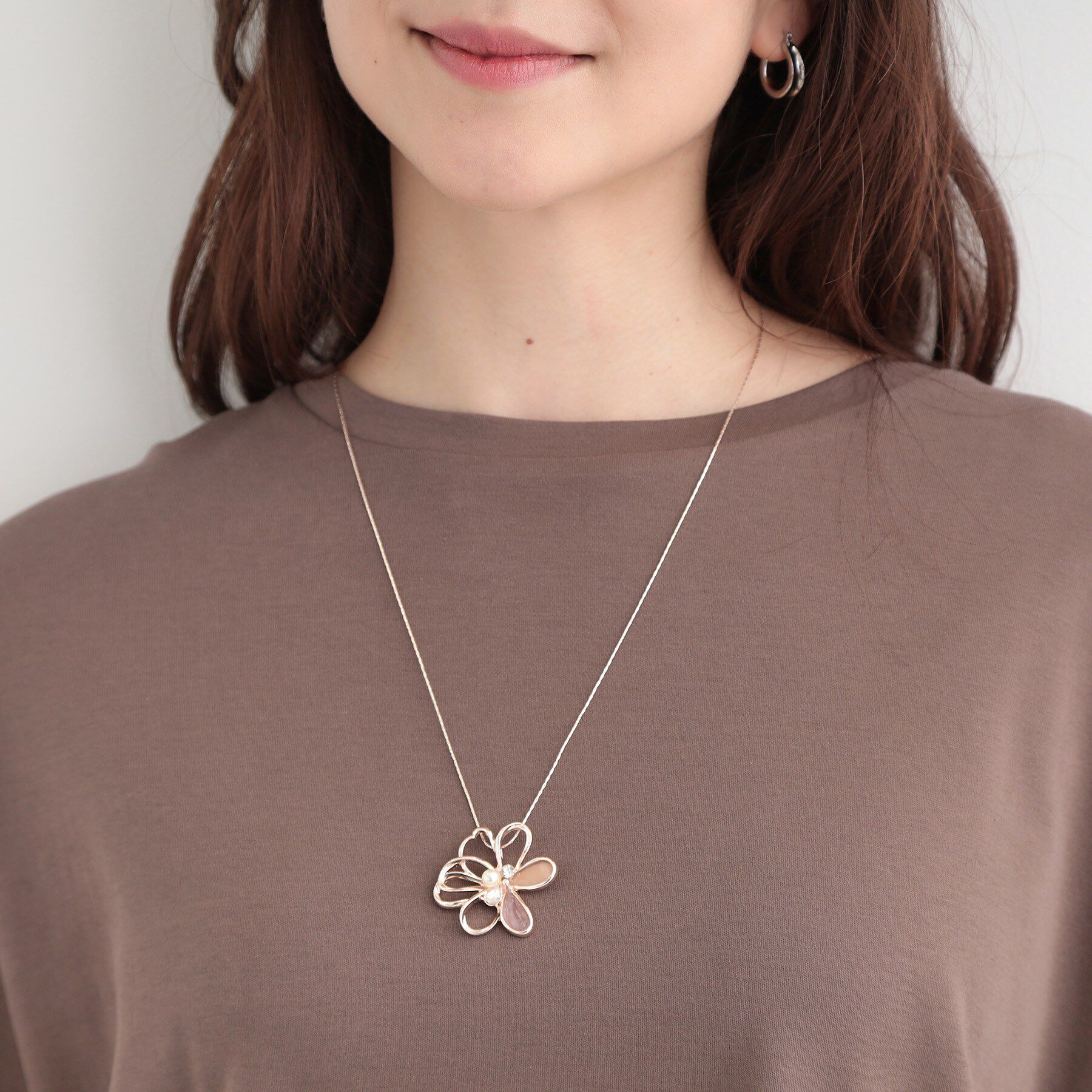 SHOO･LA･RUE「エポ花モチーフネックレス」|ネックレス|