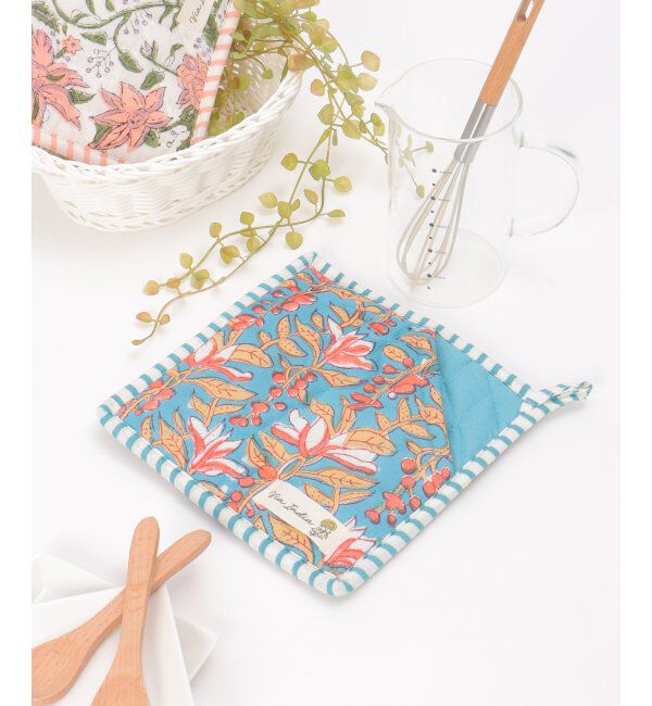 Lbc with Life「ミトン鍋敷きブロックプリント」|食器・キッチングッズ|ターコイズブルー