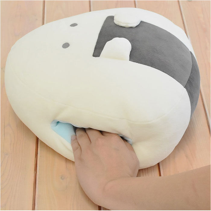 BACKYARD FAMILY「ぎゅっとおにぎりさん クッション 通販 ぎゅっと おにぎりさん リラックスクッション」|その他|