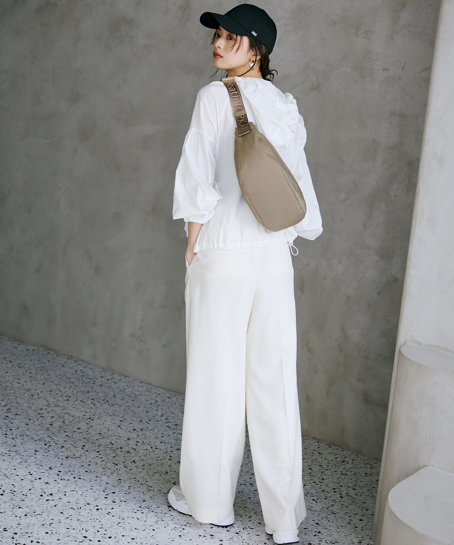 TOPKAPI BREATH「【Breath TOPKAPI】Freely フリーリー ナイロン ロゴテープ  ラウンド ショルダーバッグ」|ショルダー・メッセンジャー|