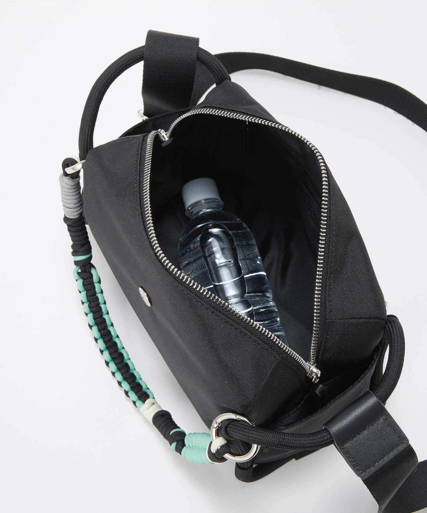 TOPKAPI BREATH「【Breath TOPKAPI】コードチャーム付き ショルダーバッグ」|ショルダー・メッセンジャー|