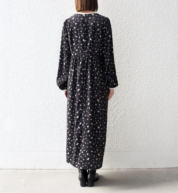 SHIPS any「SHIPS any:〈洗濯機可能〉フラワー プリント バイカラー Vネック ギャザー ワンピース」|ワンピース|